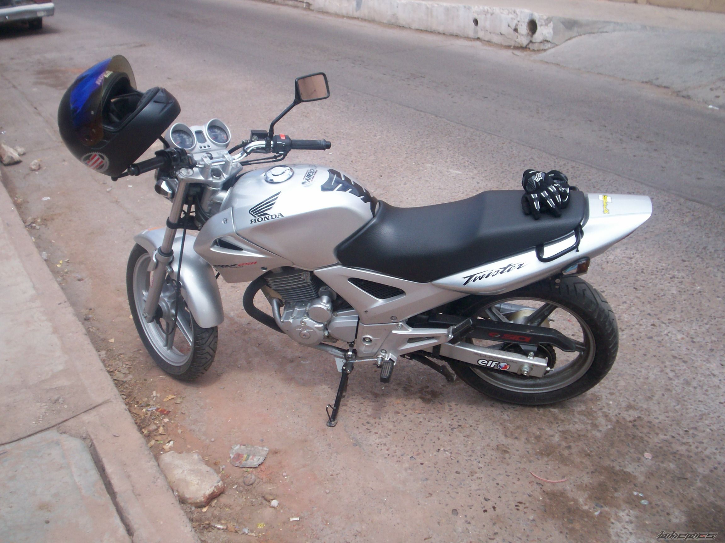 Photo 1334637