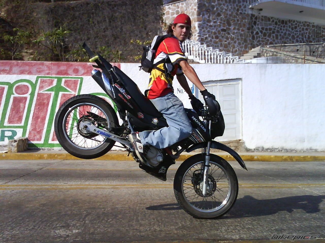 Photo 1334718