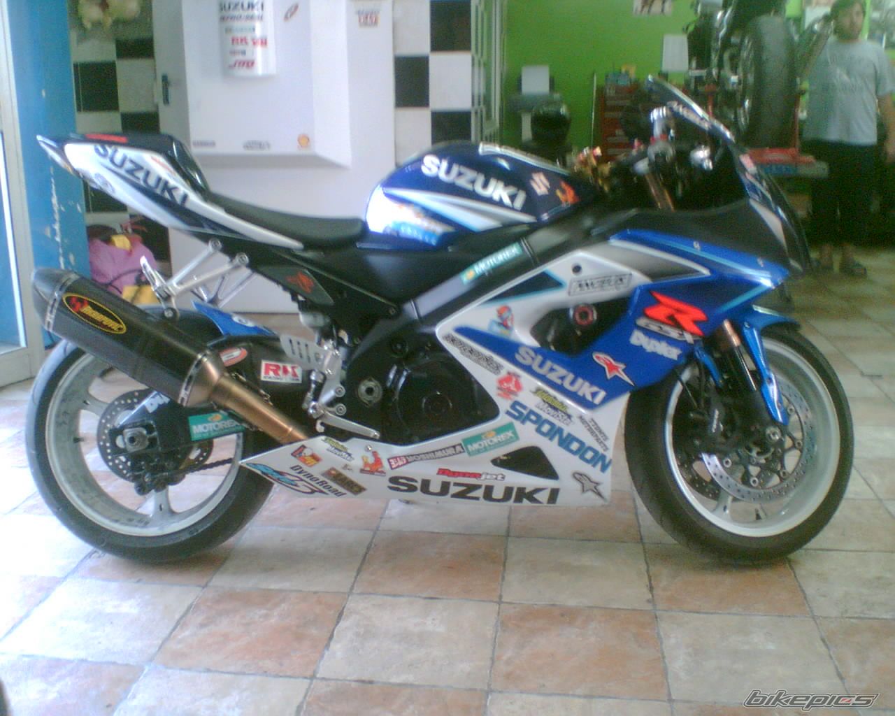 Photo 1335424