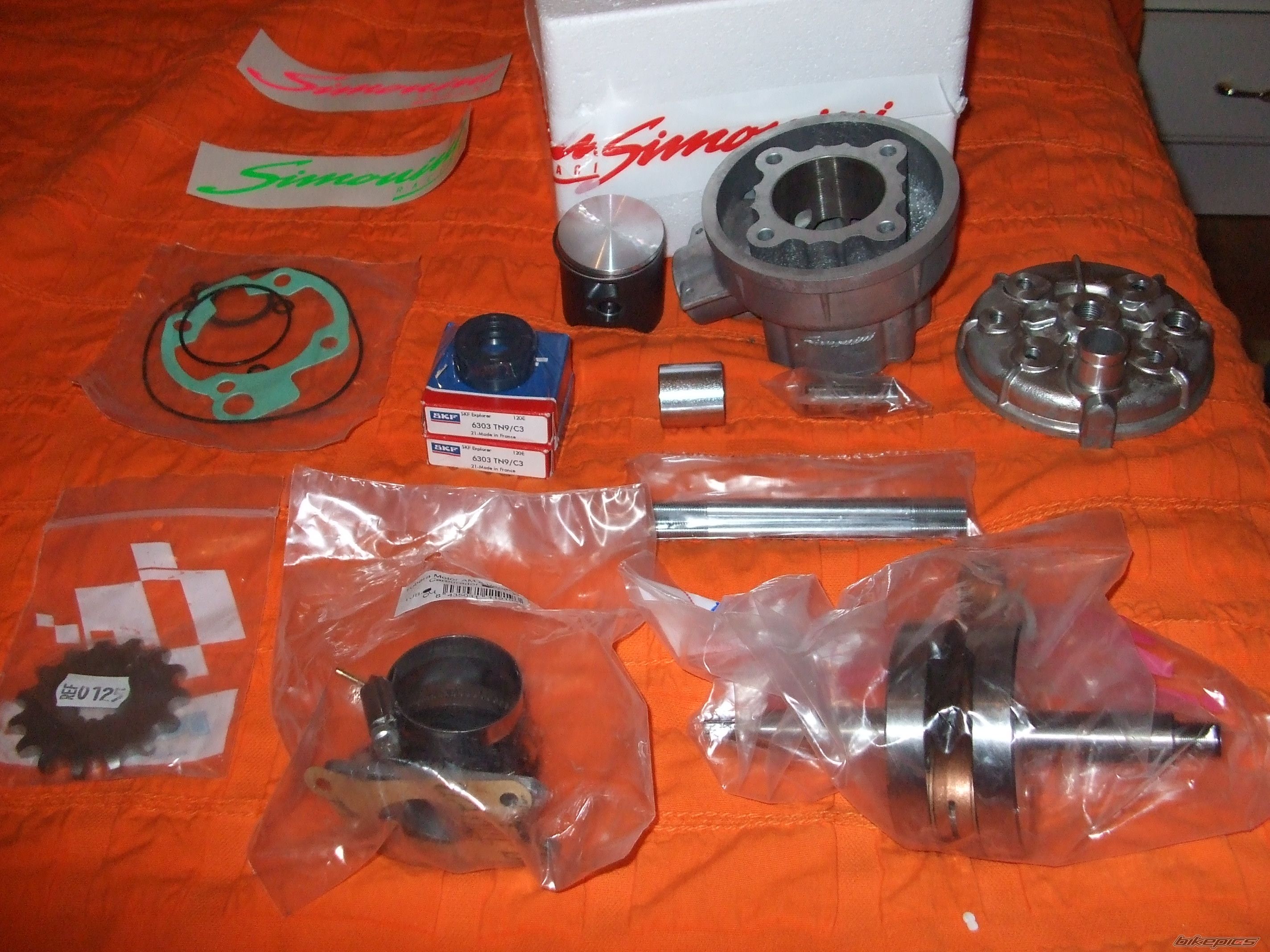 Photo 1335863