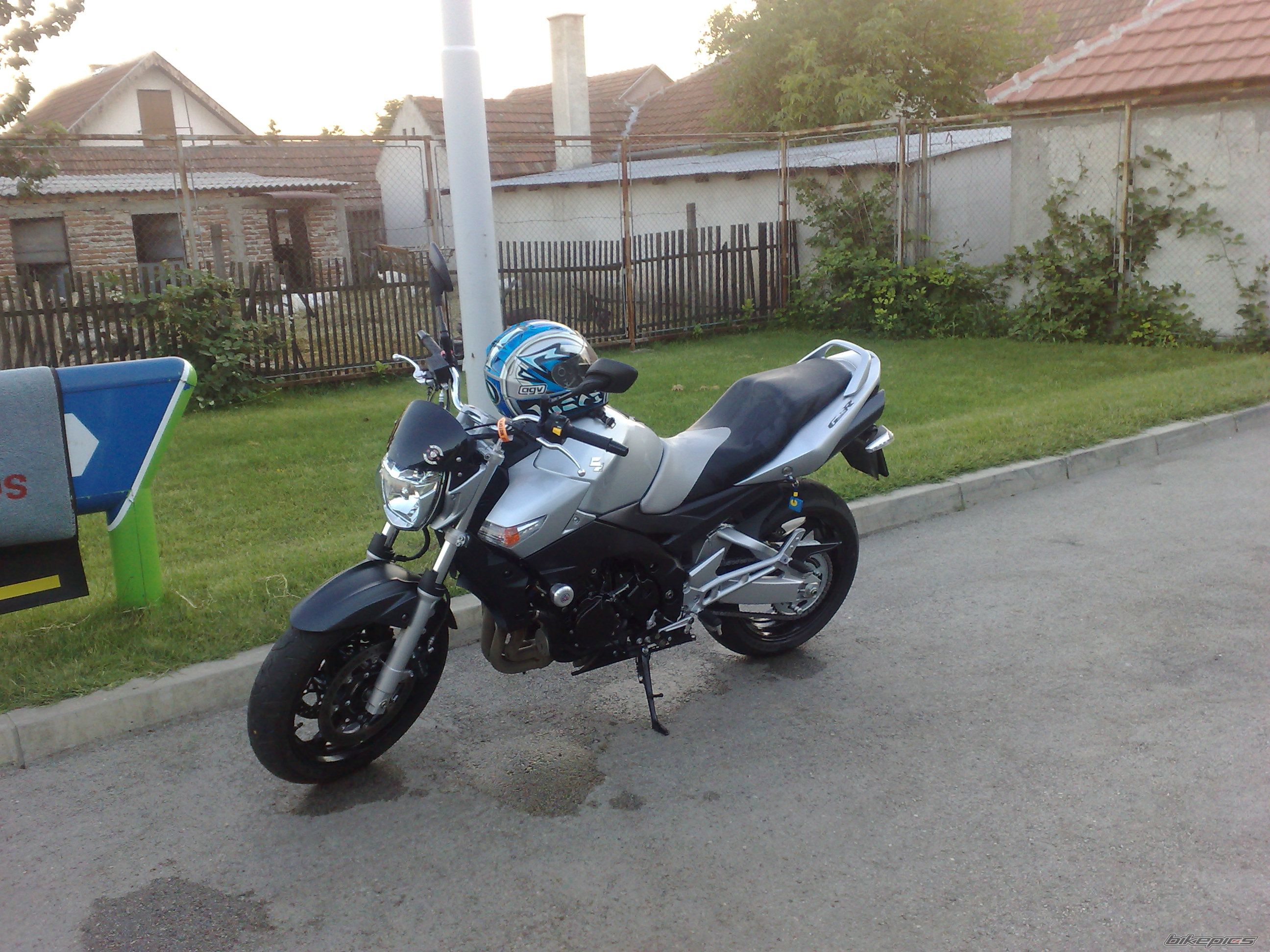 Photo 1336569