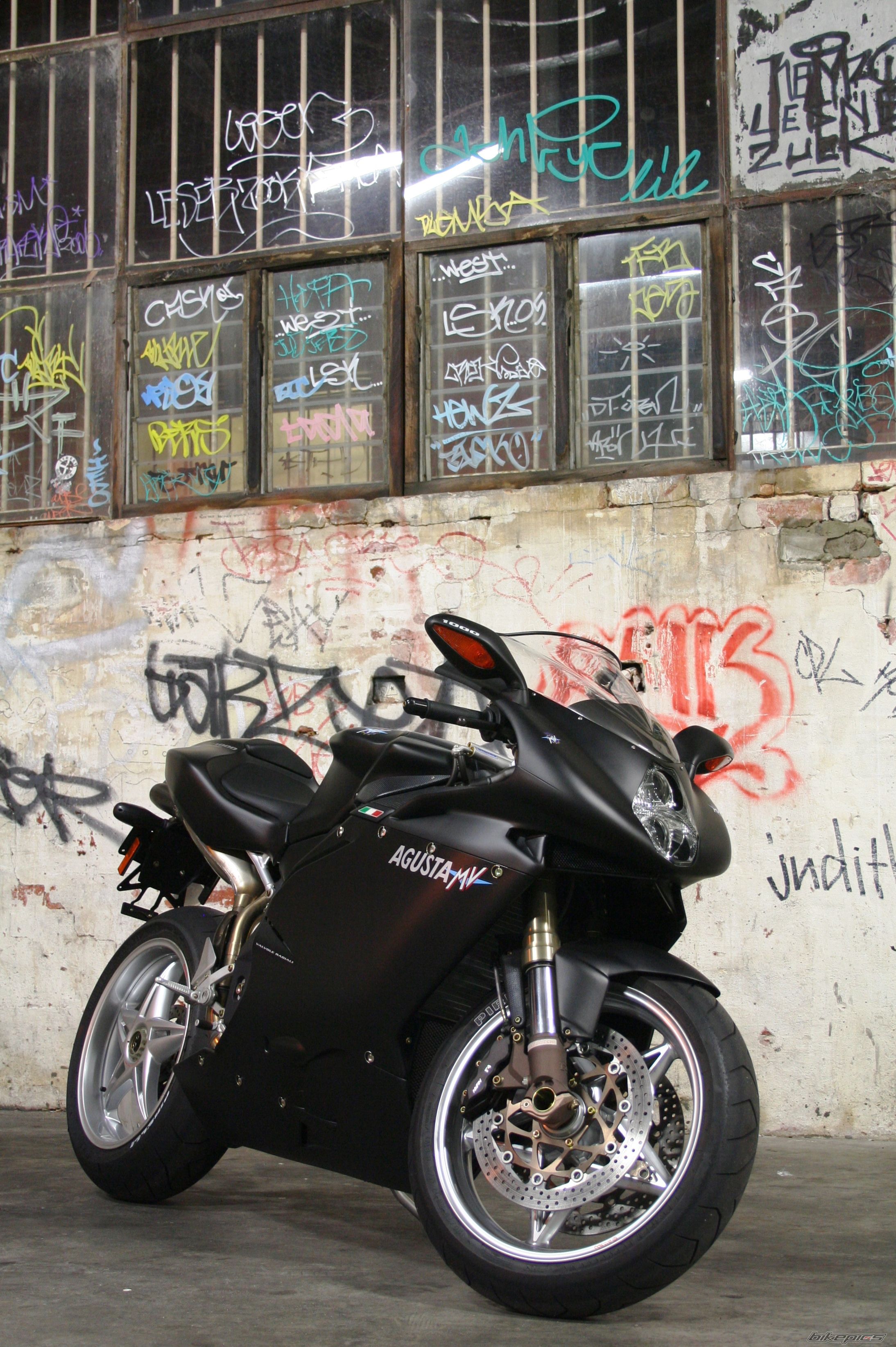 Photo 1336637
