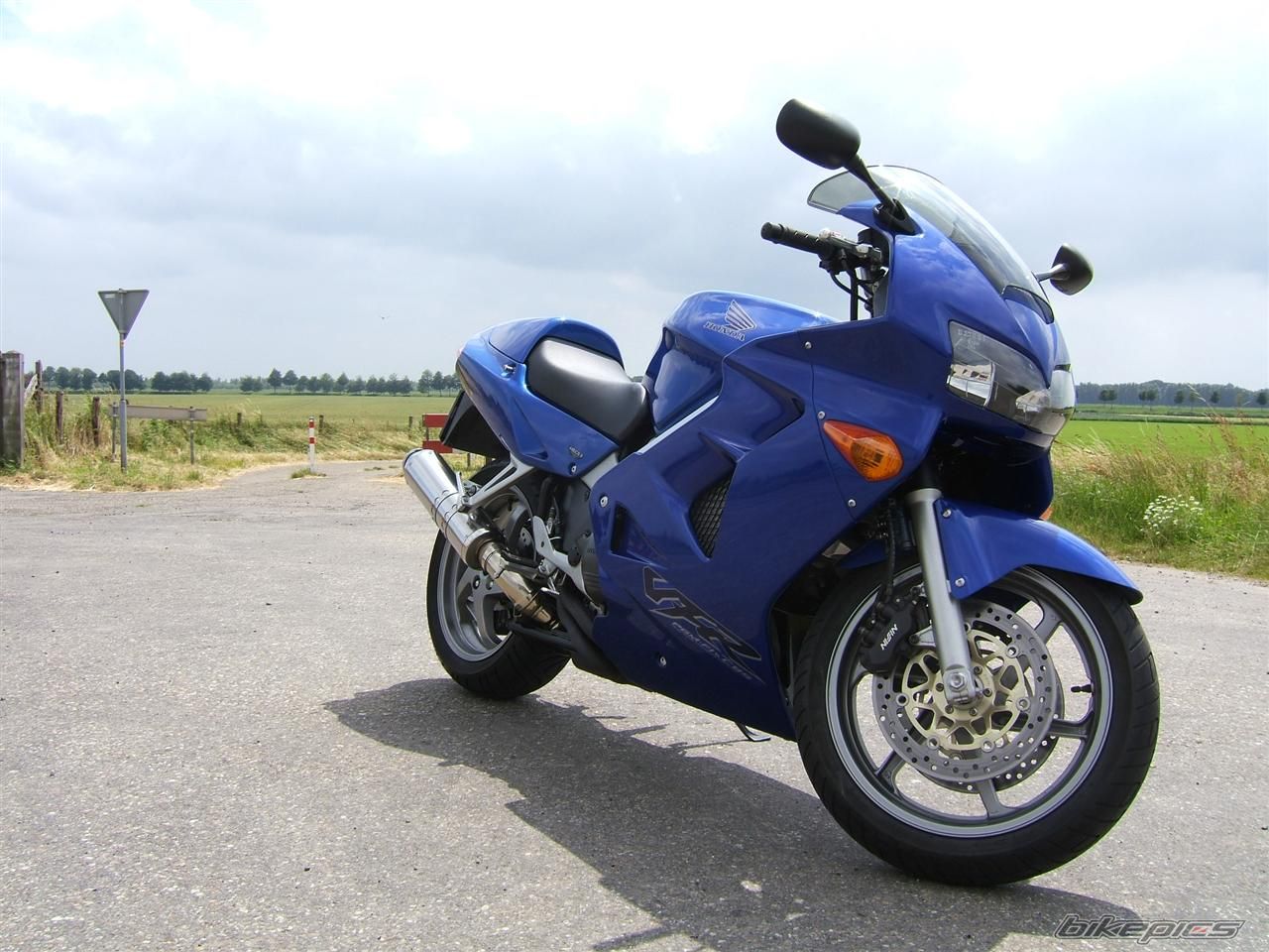 Bike Photo 1336947