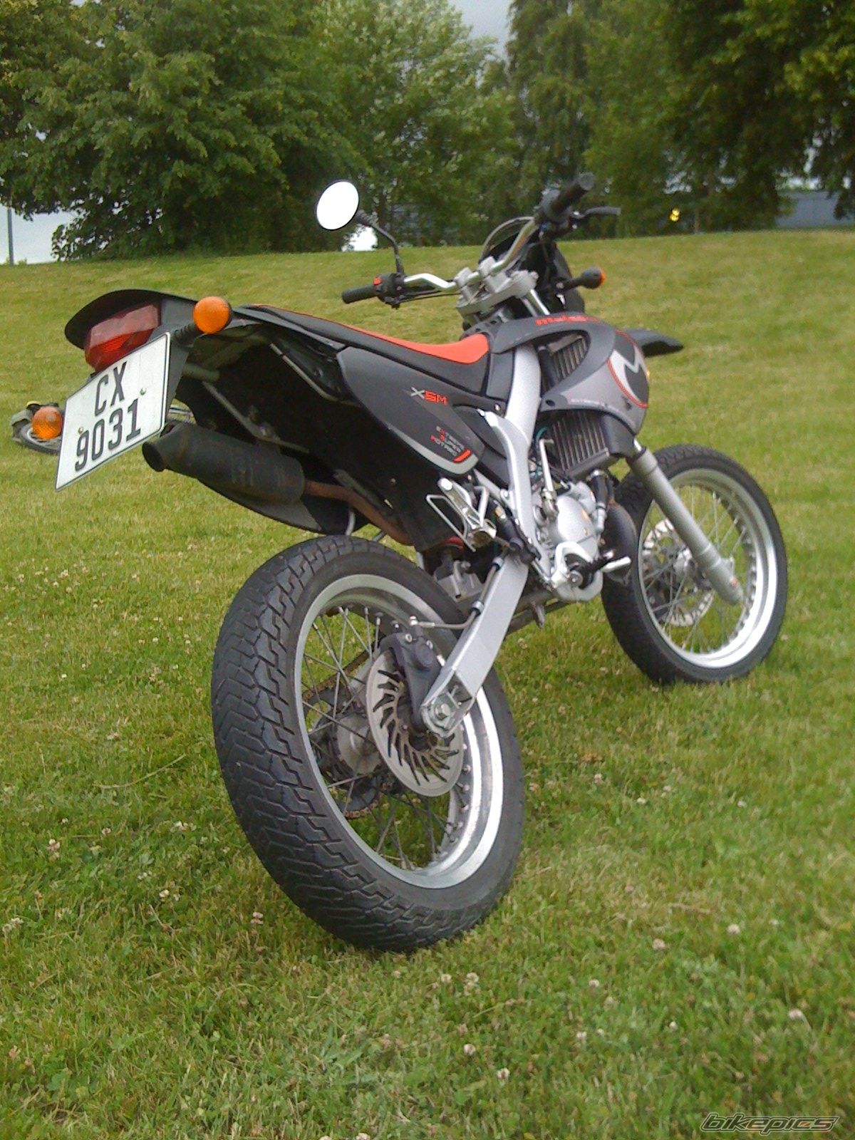 Photo 1338201
