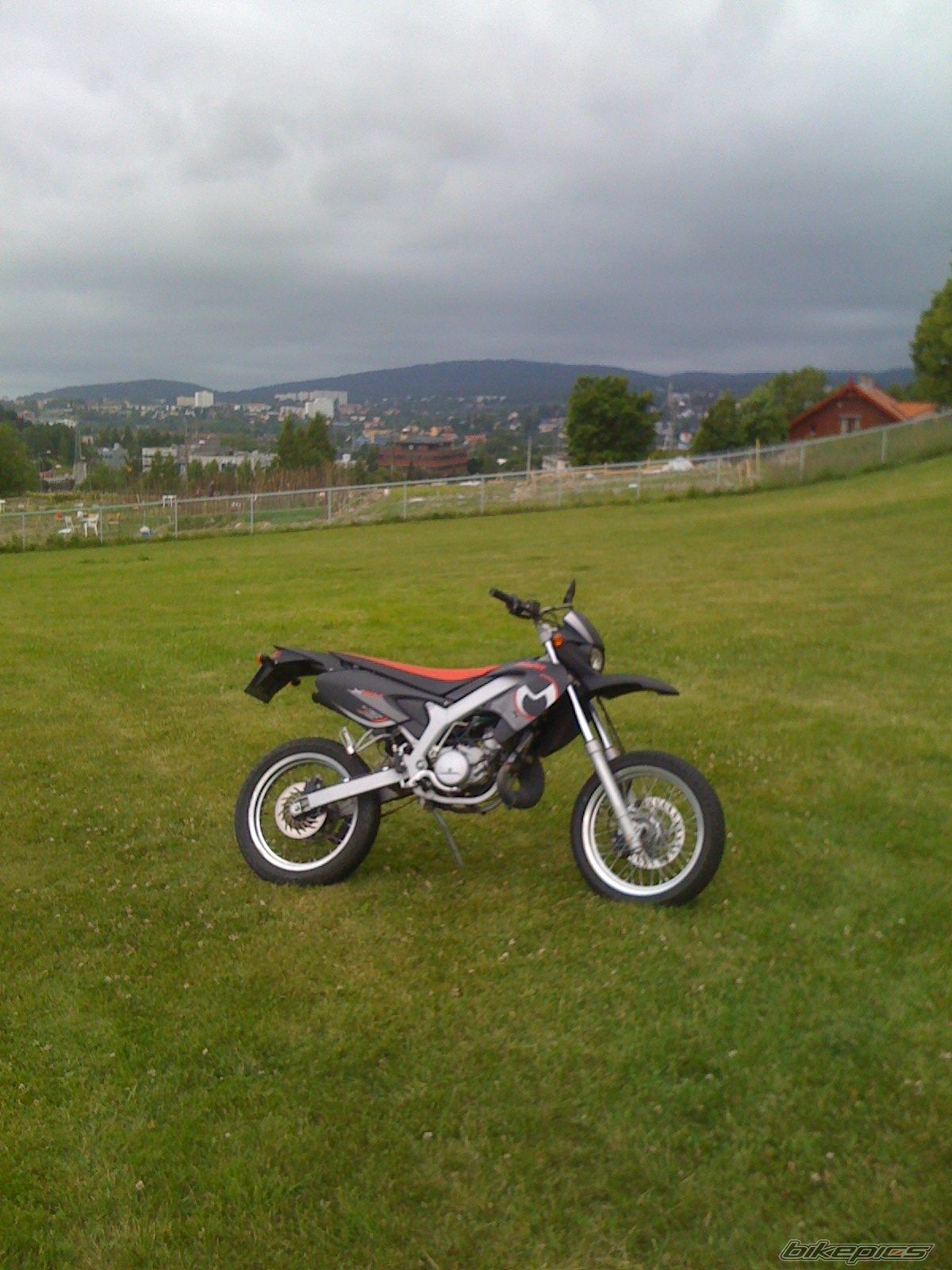 Photo 1338204