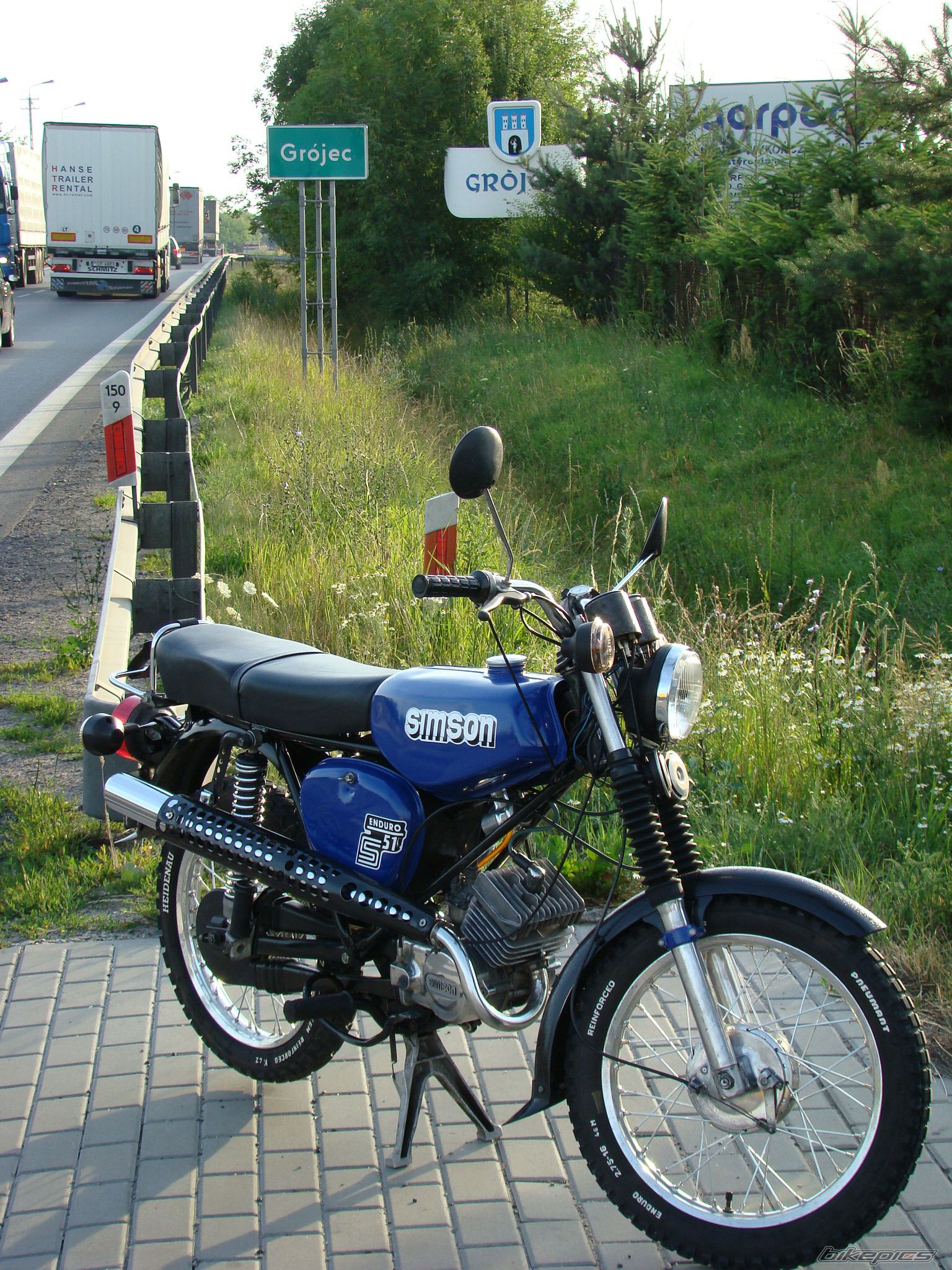 Photo 1339387