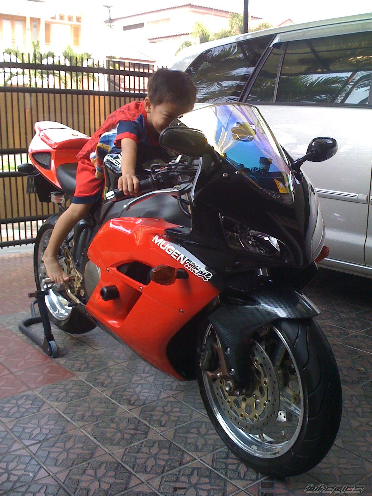 Photo 1339935