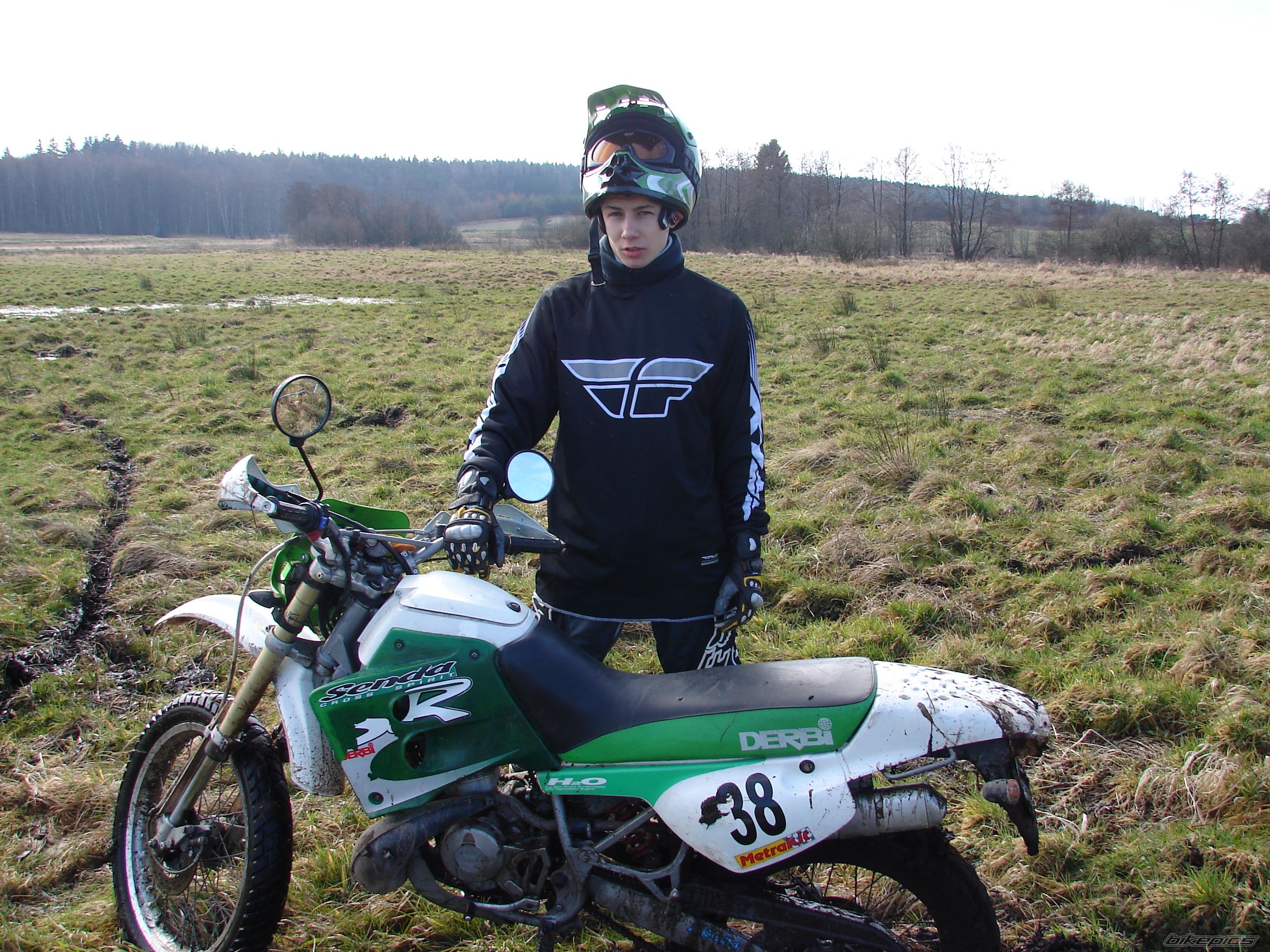 Photo 1340384