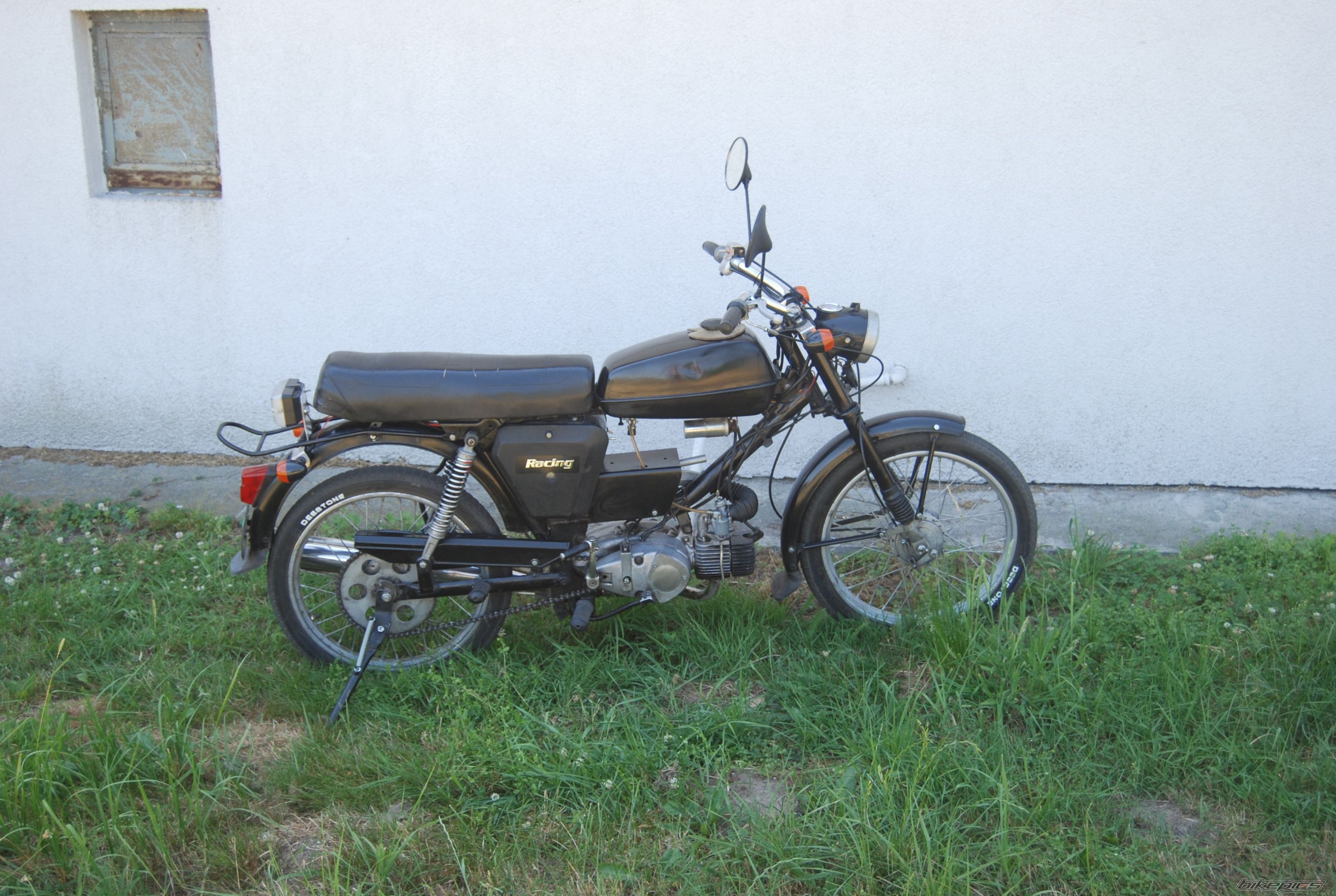 Photo 1341124