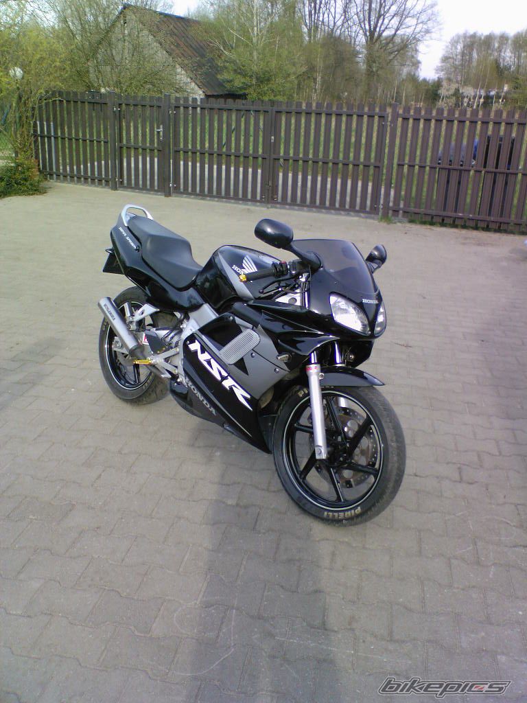 Photo 1341194