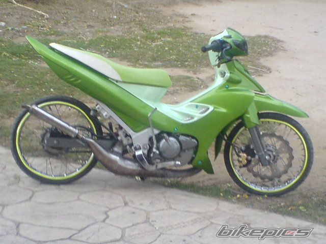 Photo 1341430
