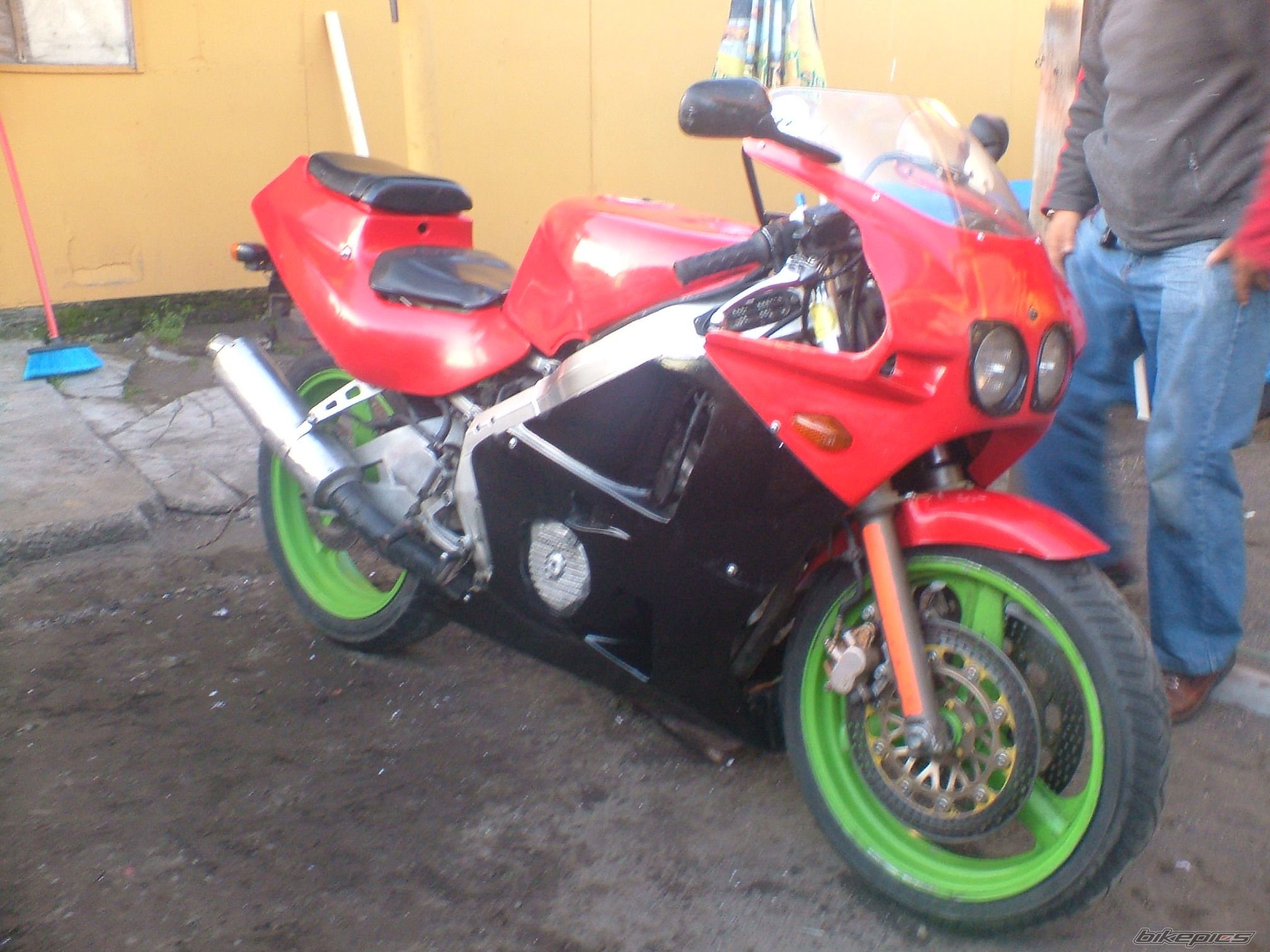 Photo 1341774