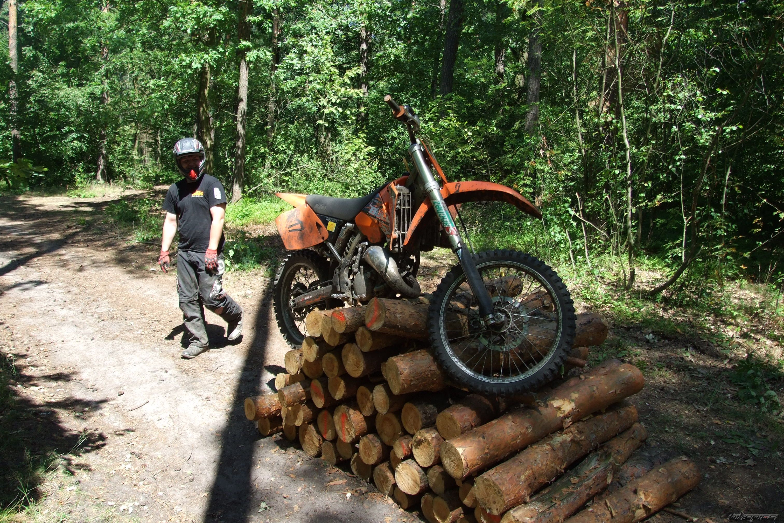 Bike Photo 1341930