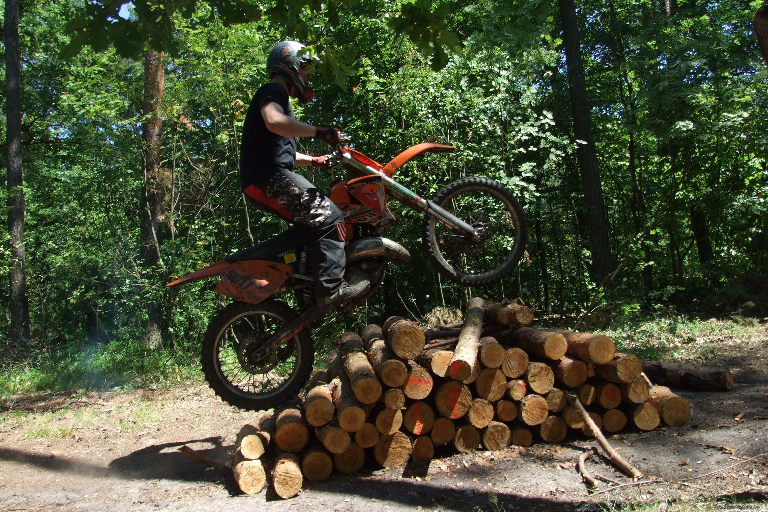 Bike Photo 1341935