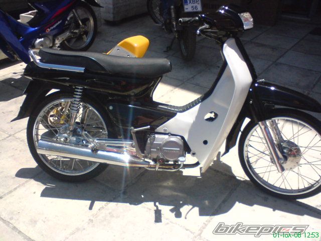 Photo 1342104