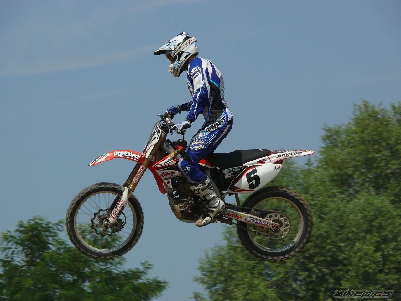 Photo 1342142