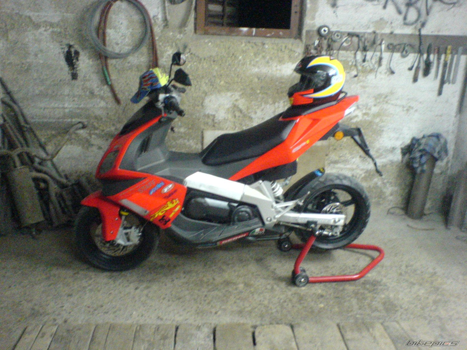 Photo 1342209
