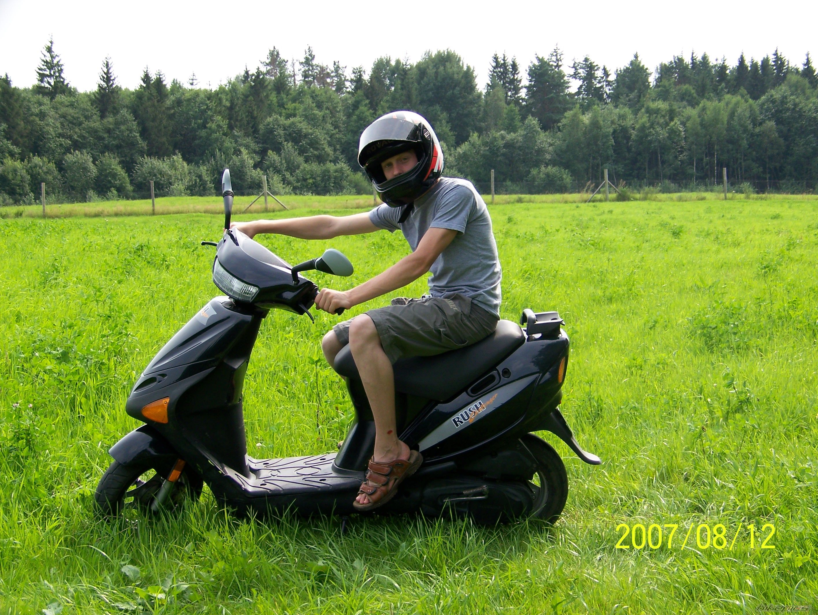 Photo 1342266