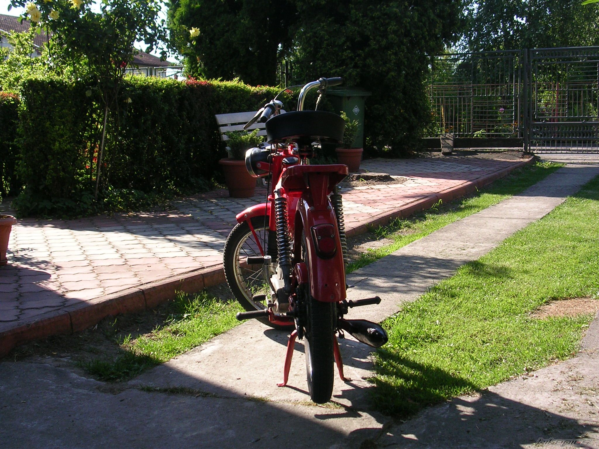 Photo 1342491