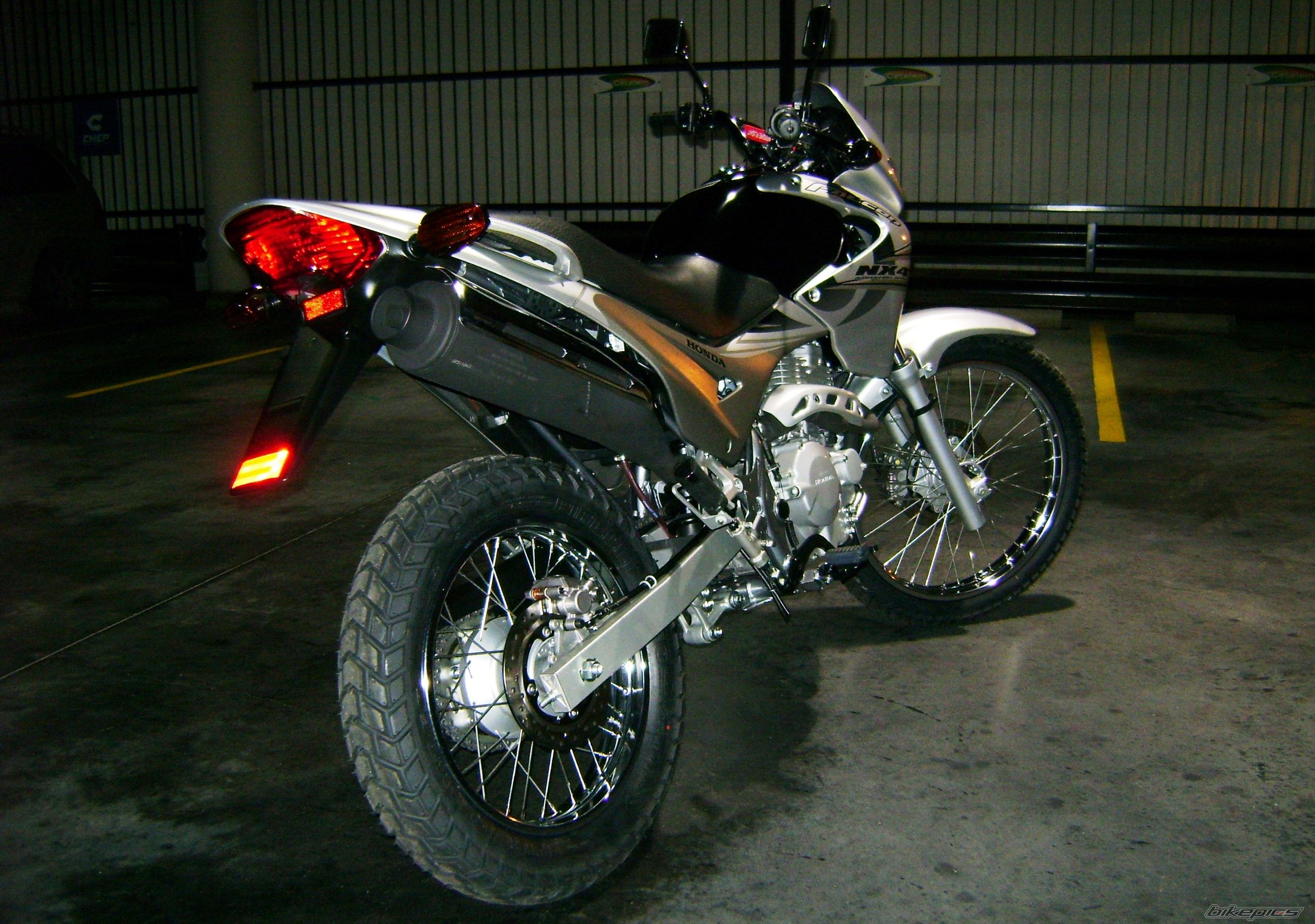 Photo 1342492
