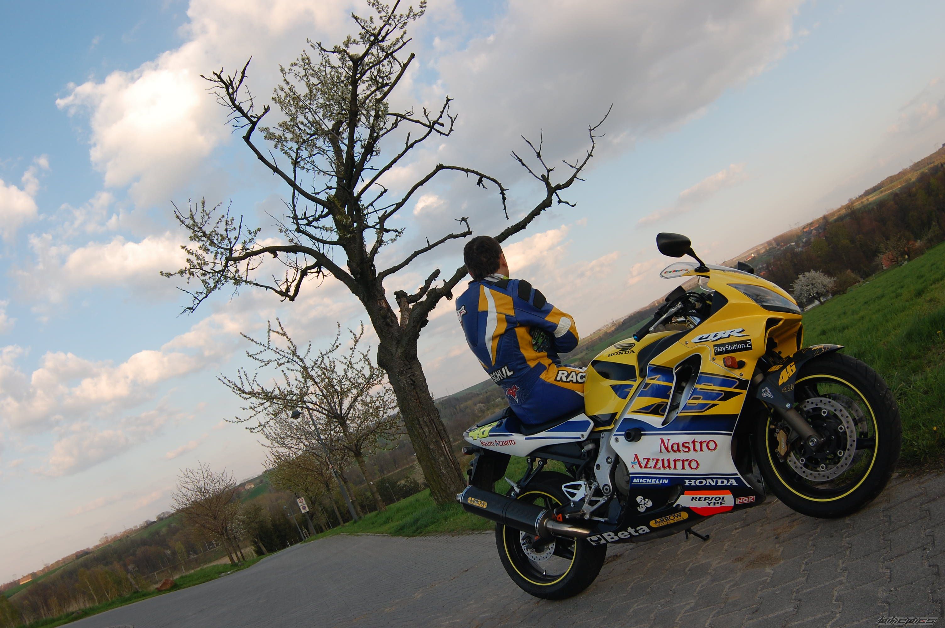 Bike Photo 1342602