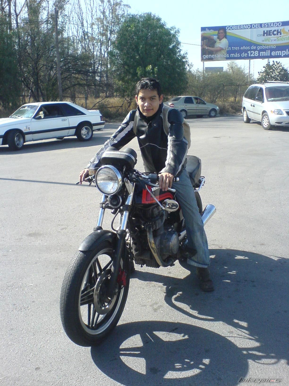 Photo 1342668