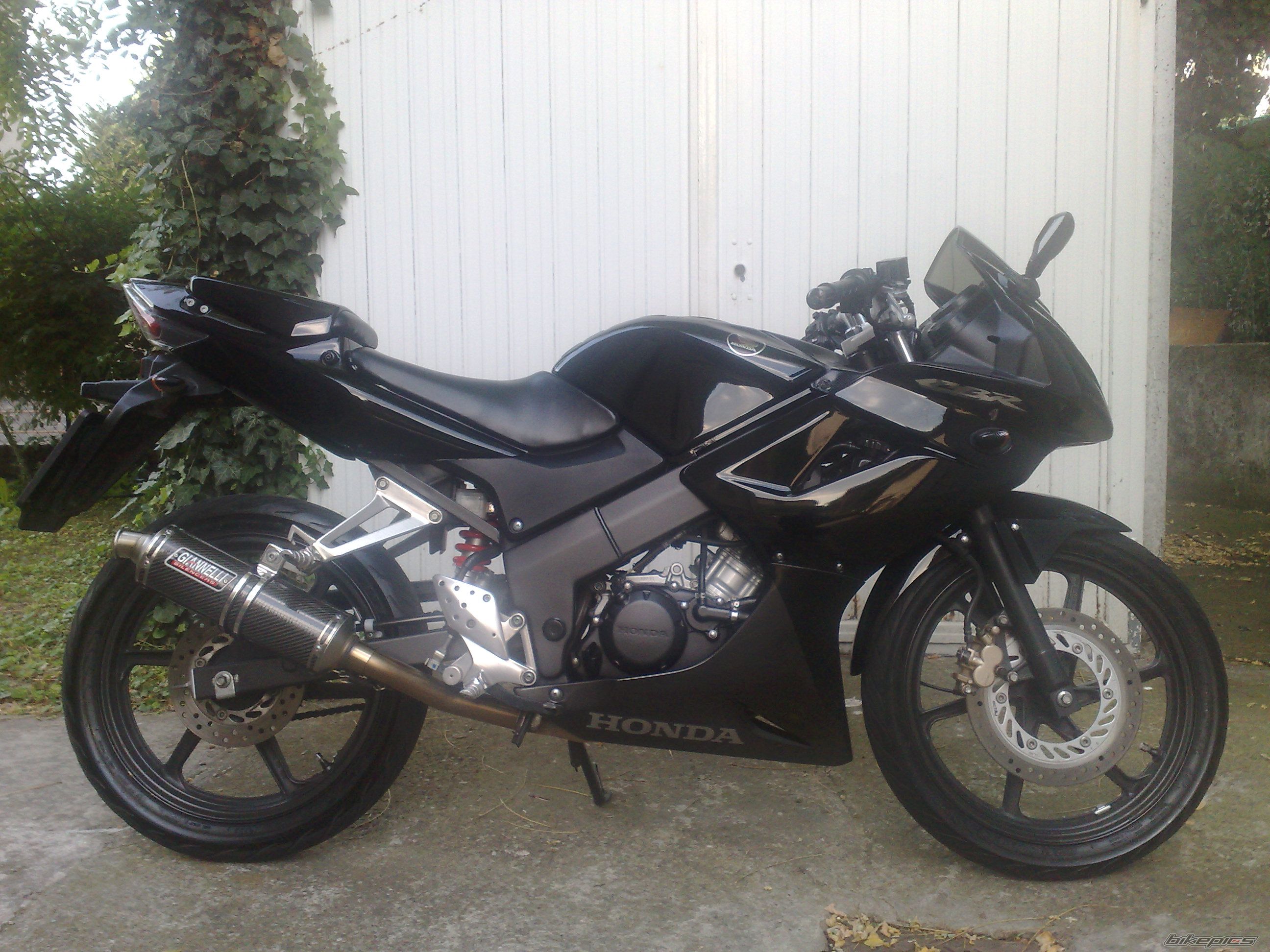 Photo 1342823