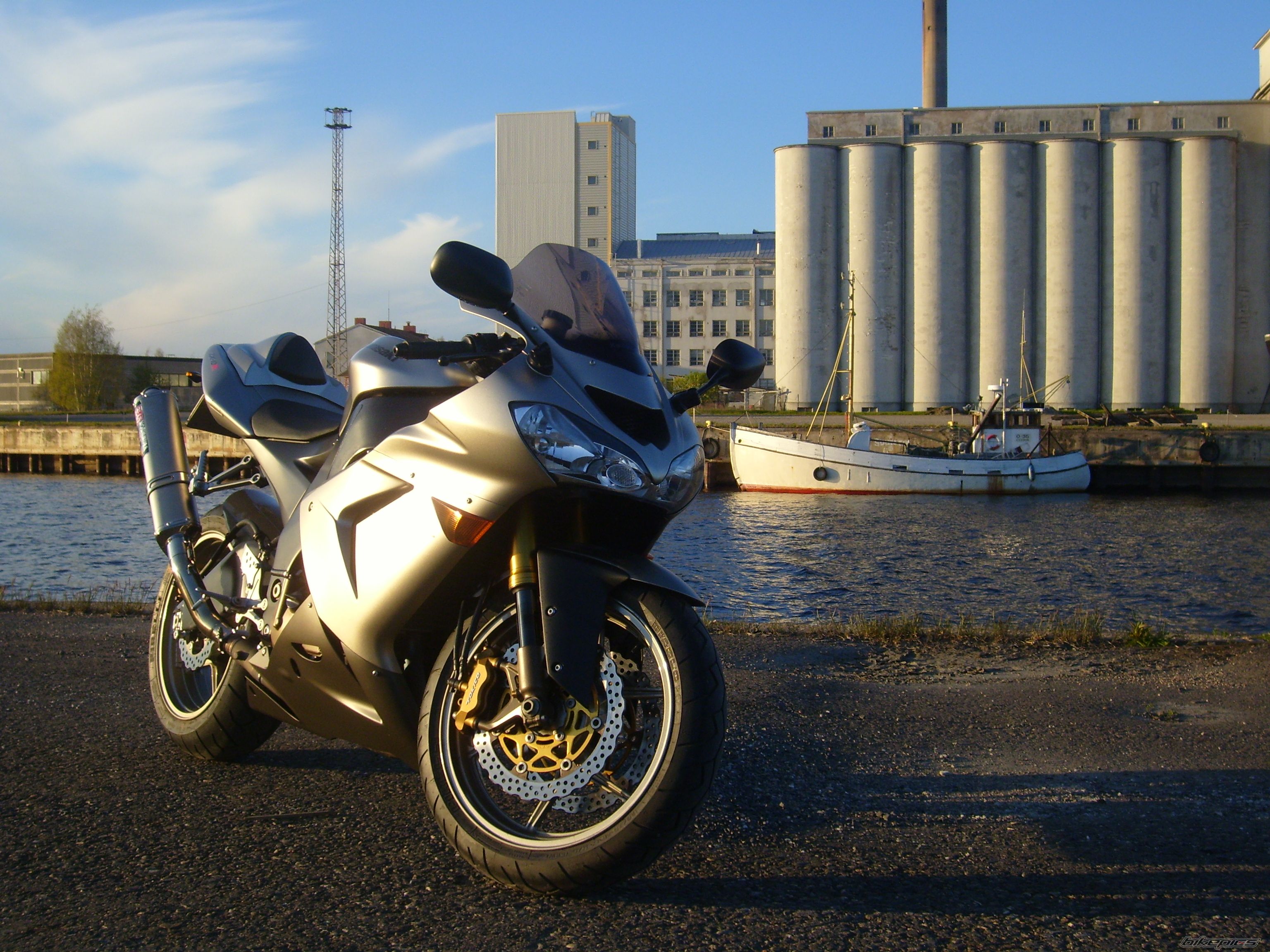 Photo 1342831