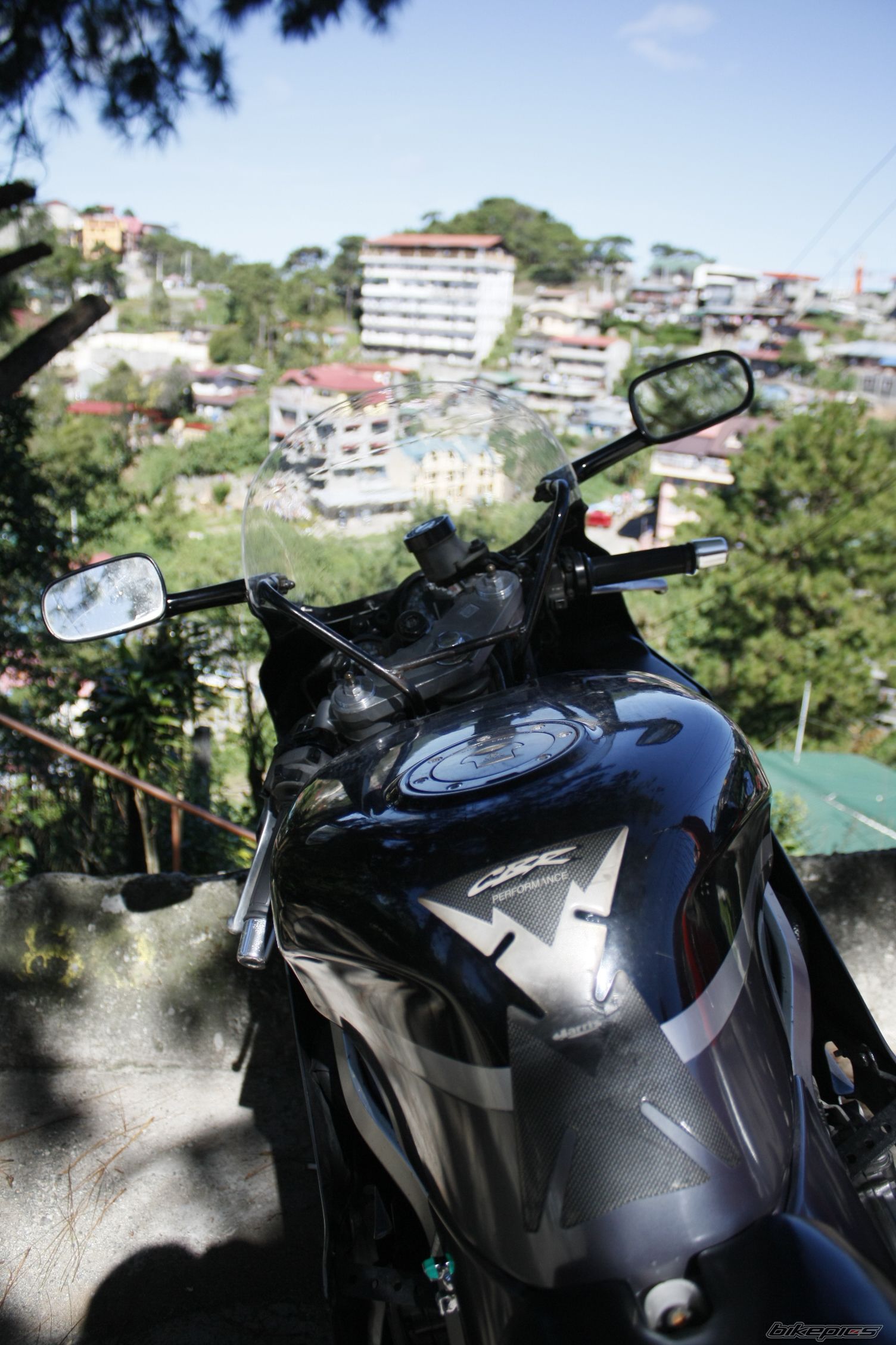 Photo 1342853