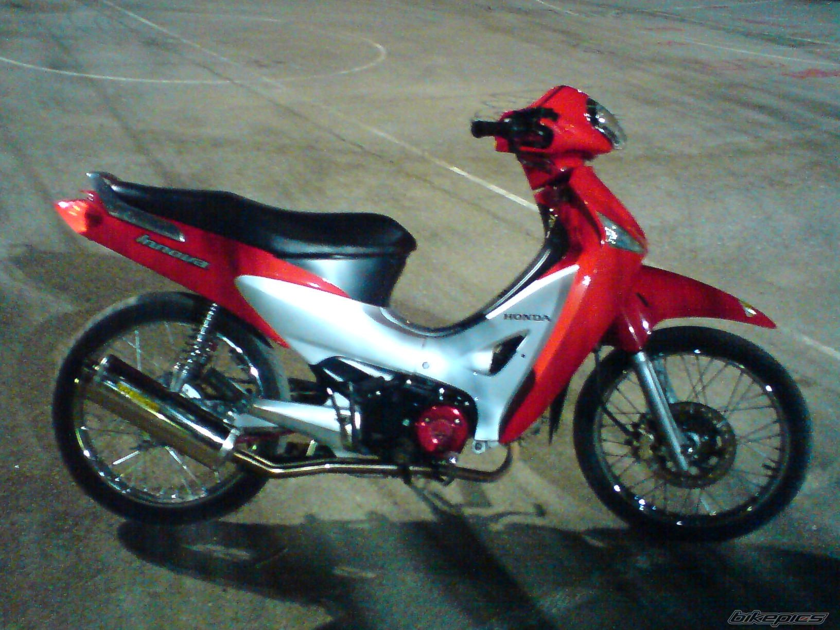 Photo 1342858