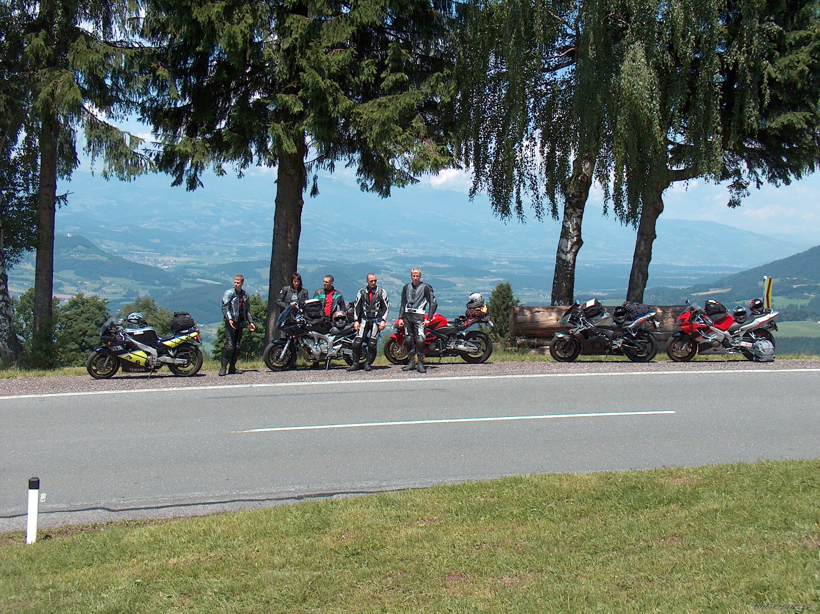Photo 1342990