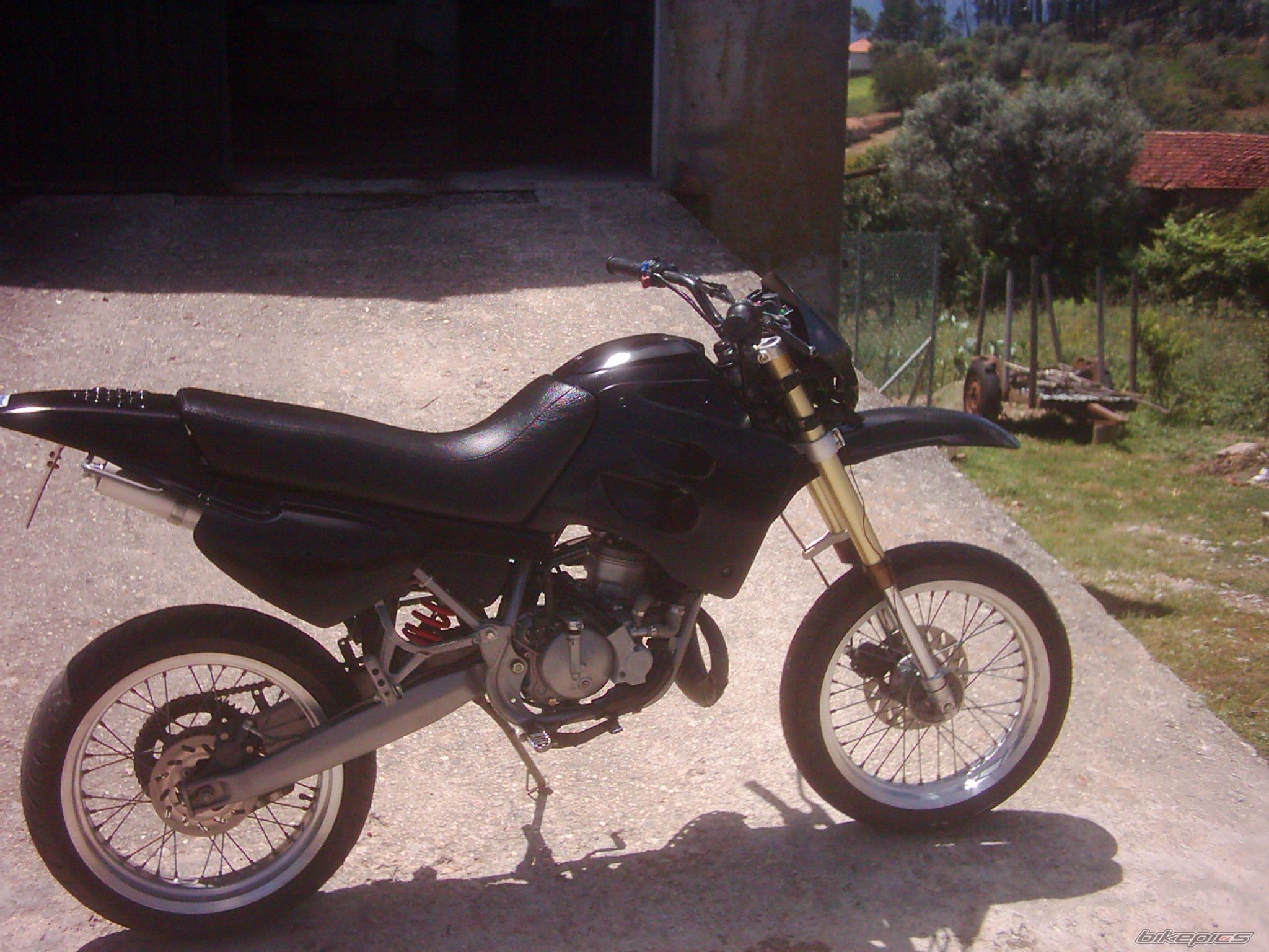 Photo 1343090