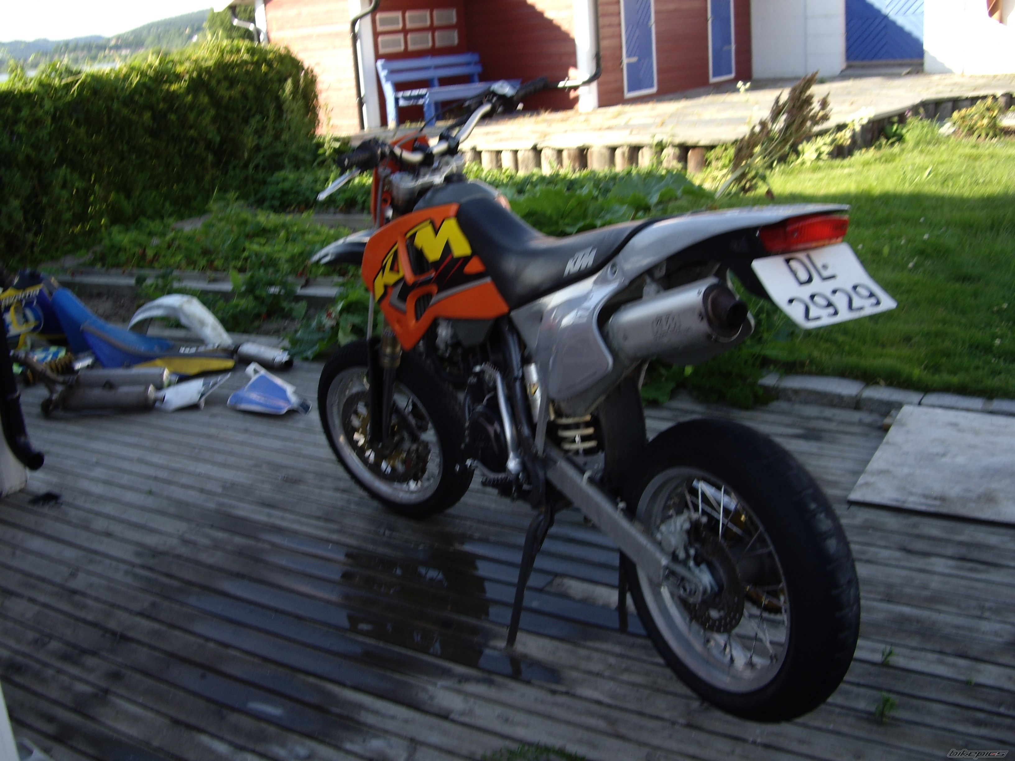 Photo 1343424
