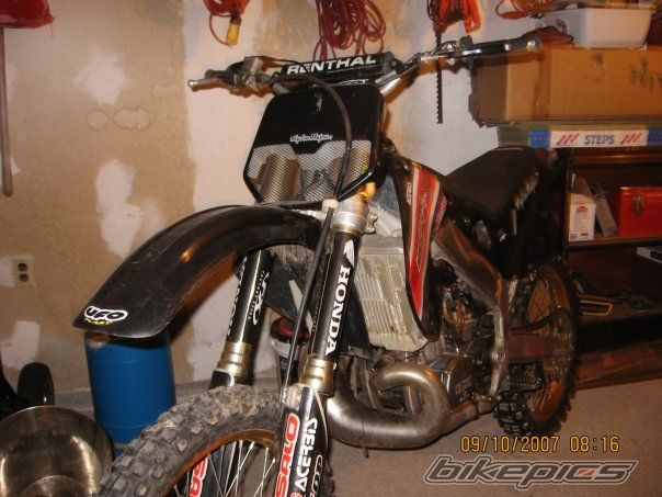 Photo 1343616