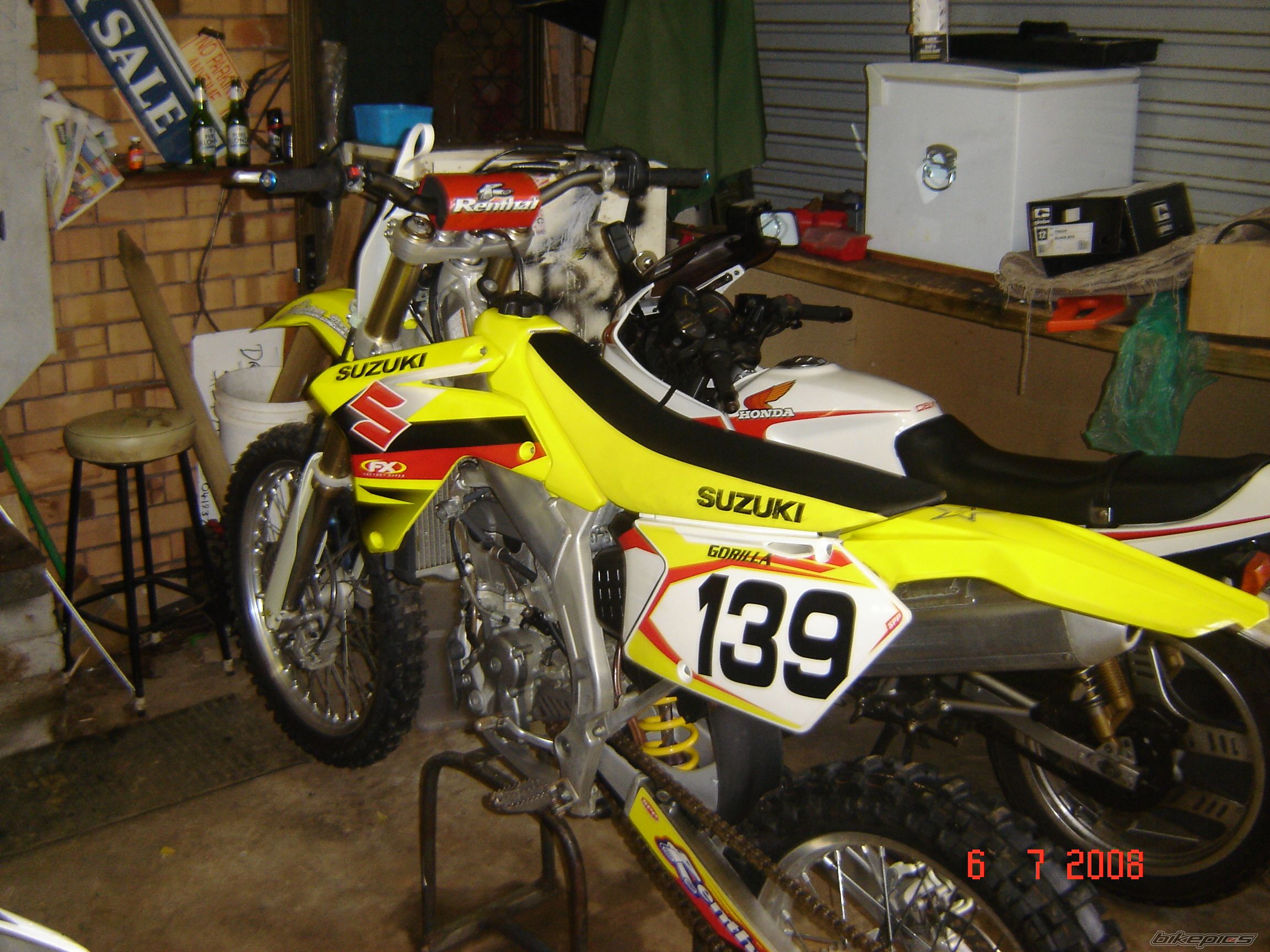 Photo 1343947