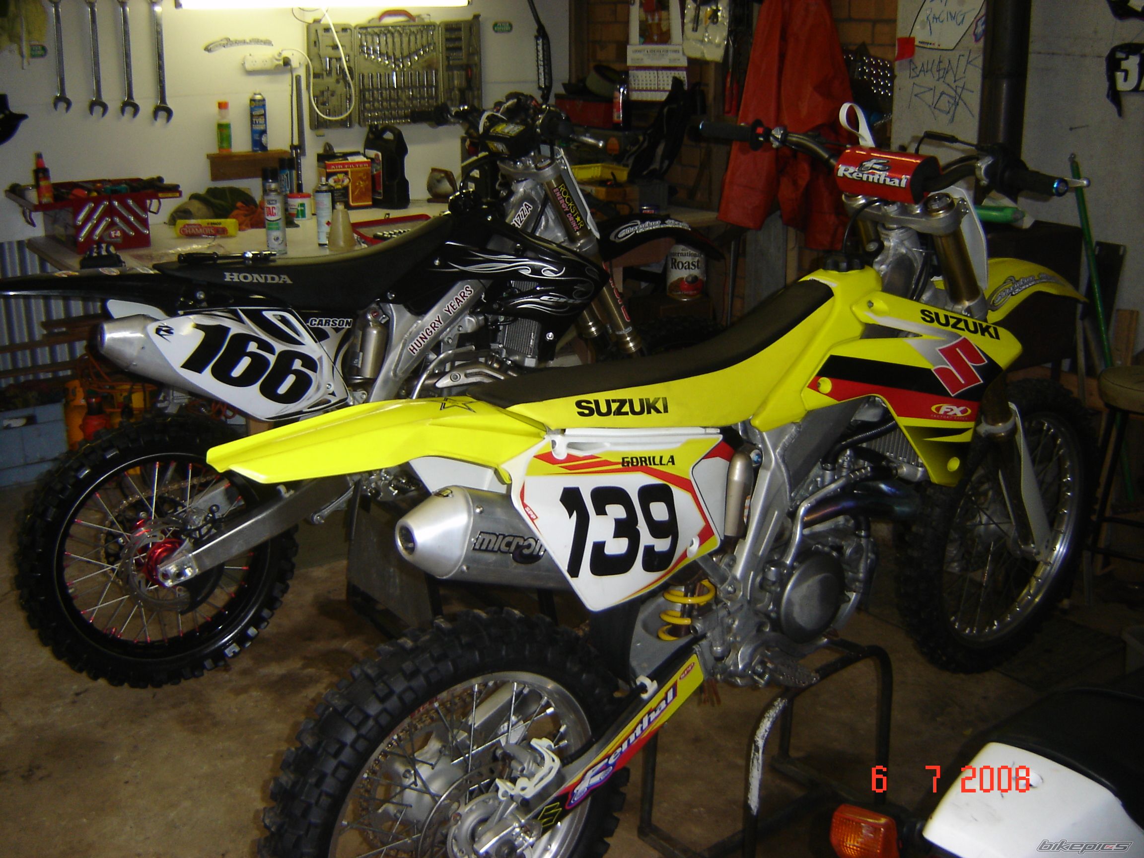 Photo 1343949