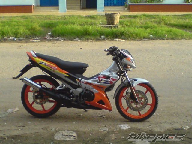 Photo 1343954