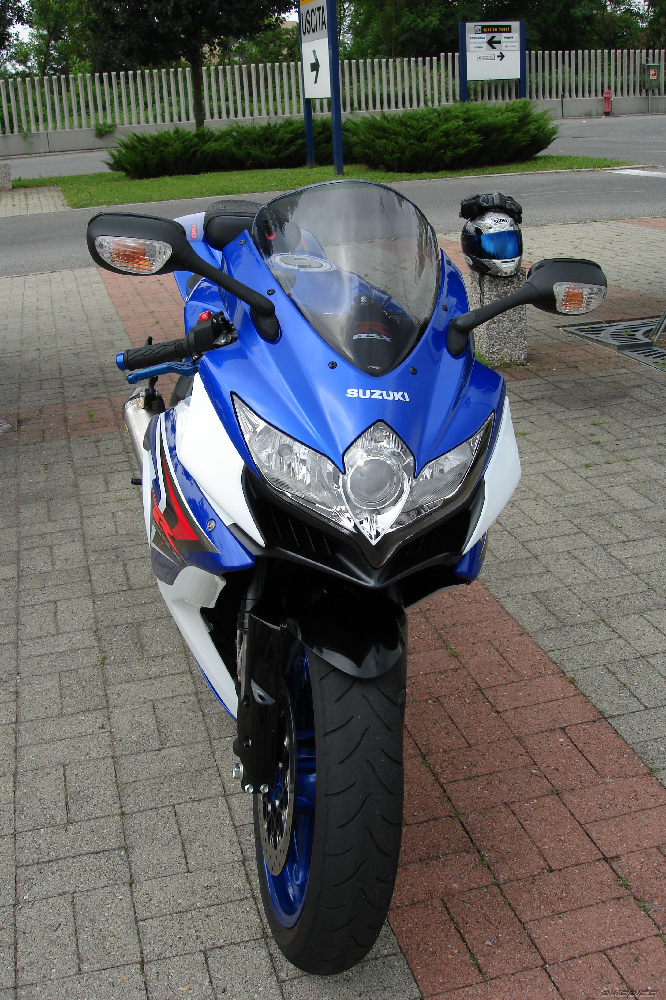 Photo 1344106