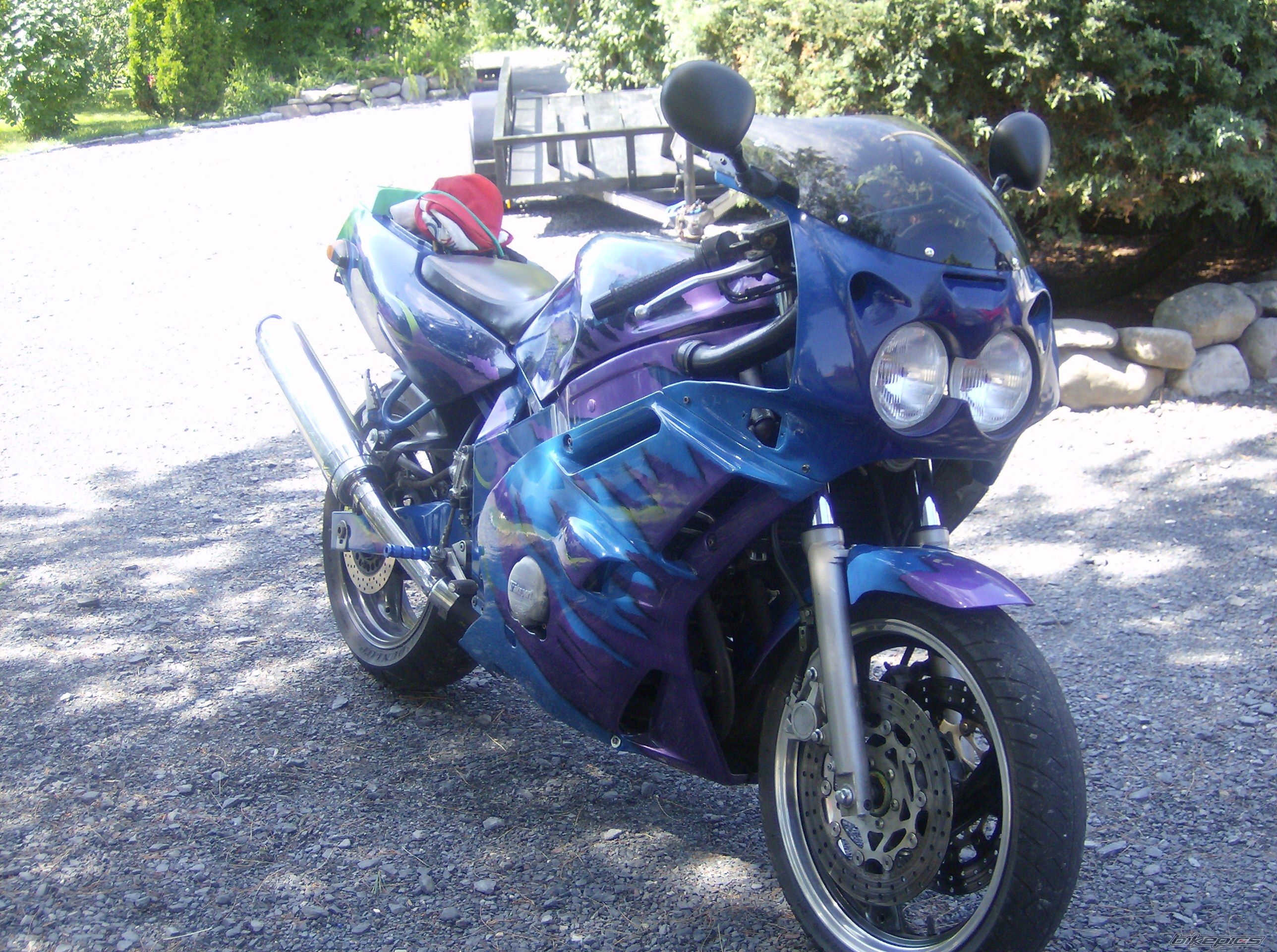 Photo 1344129