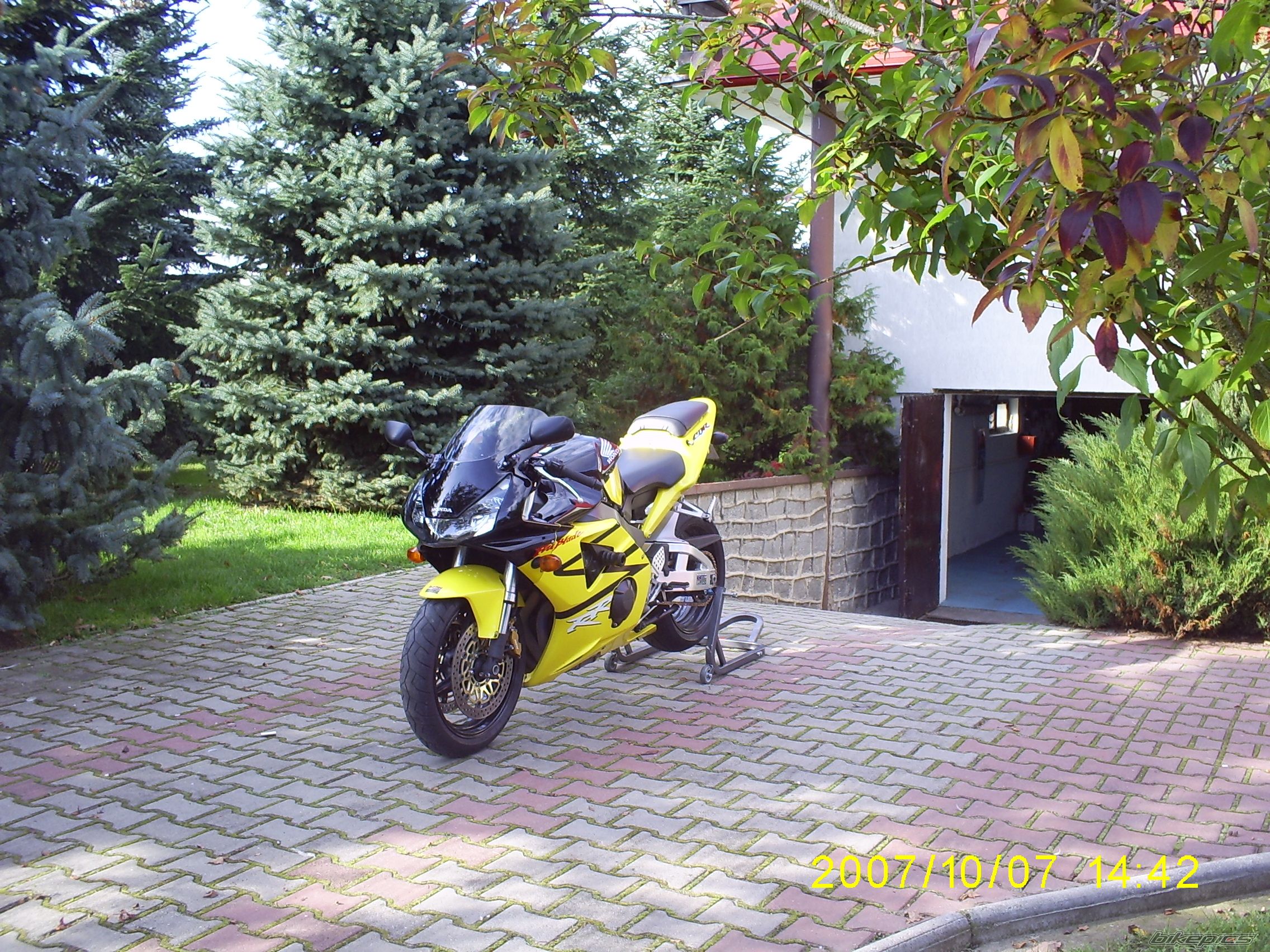Photo 1344142
