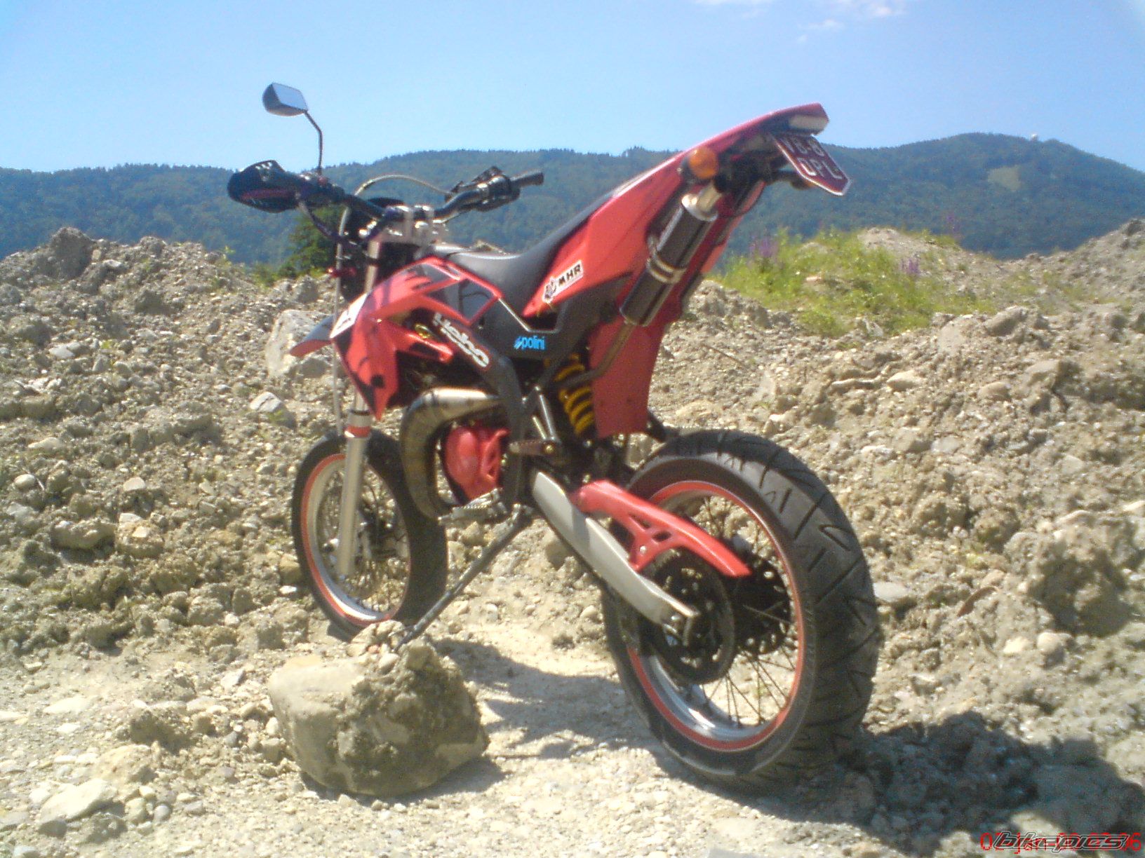 Photo 1344165