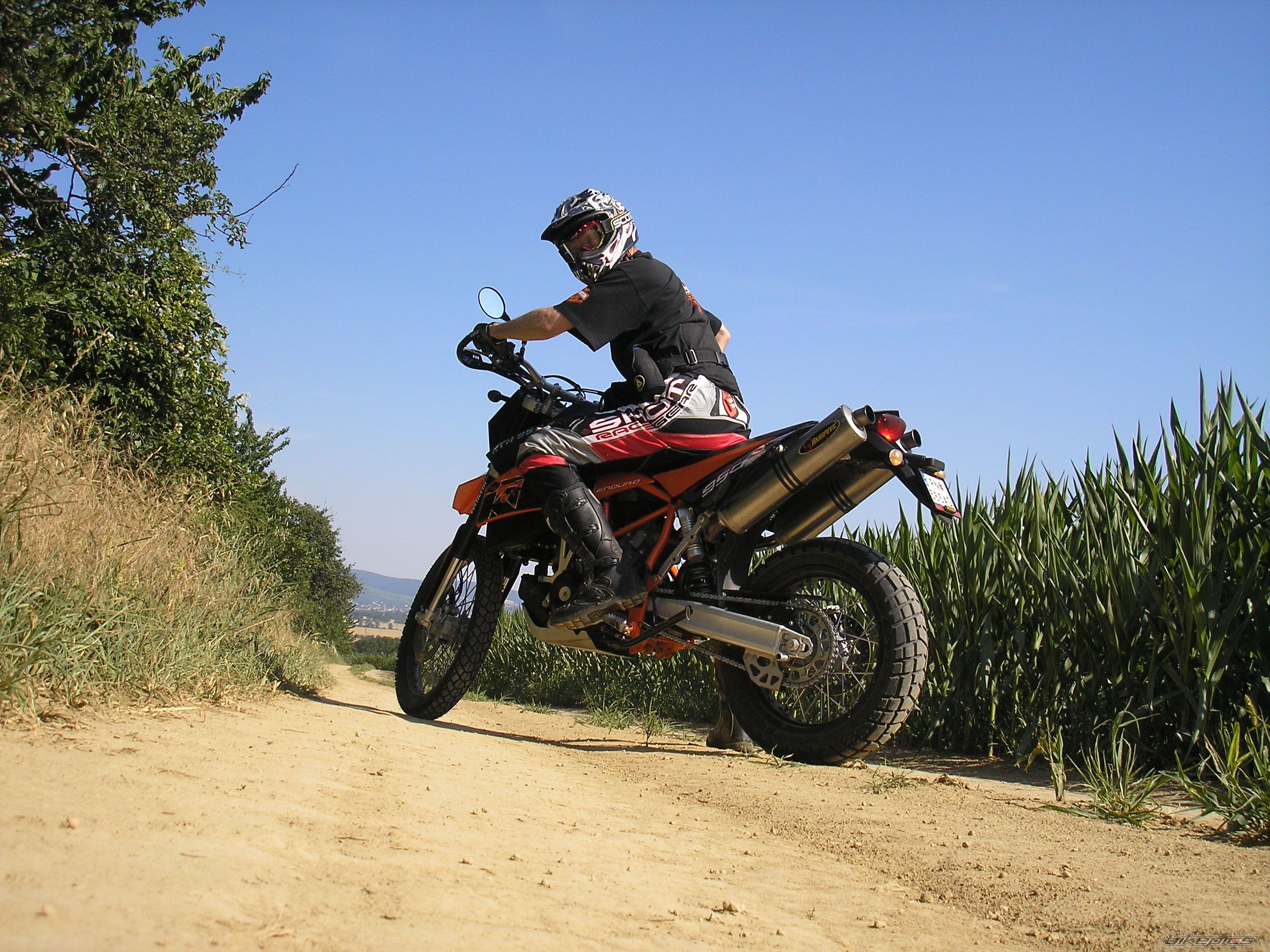 Photo 1344509