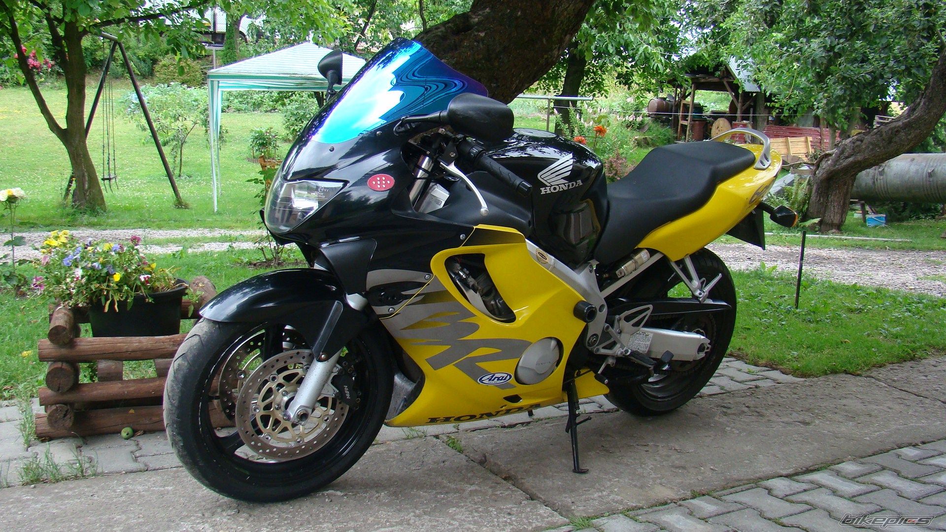 Bike Photo 1345286