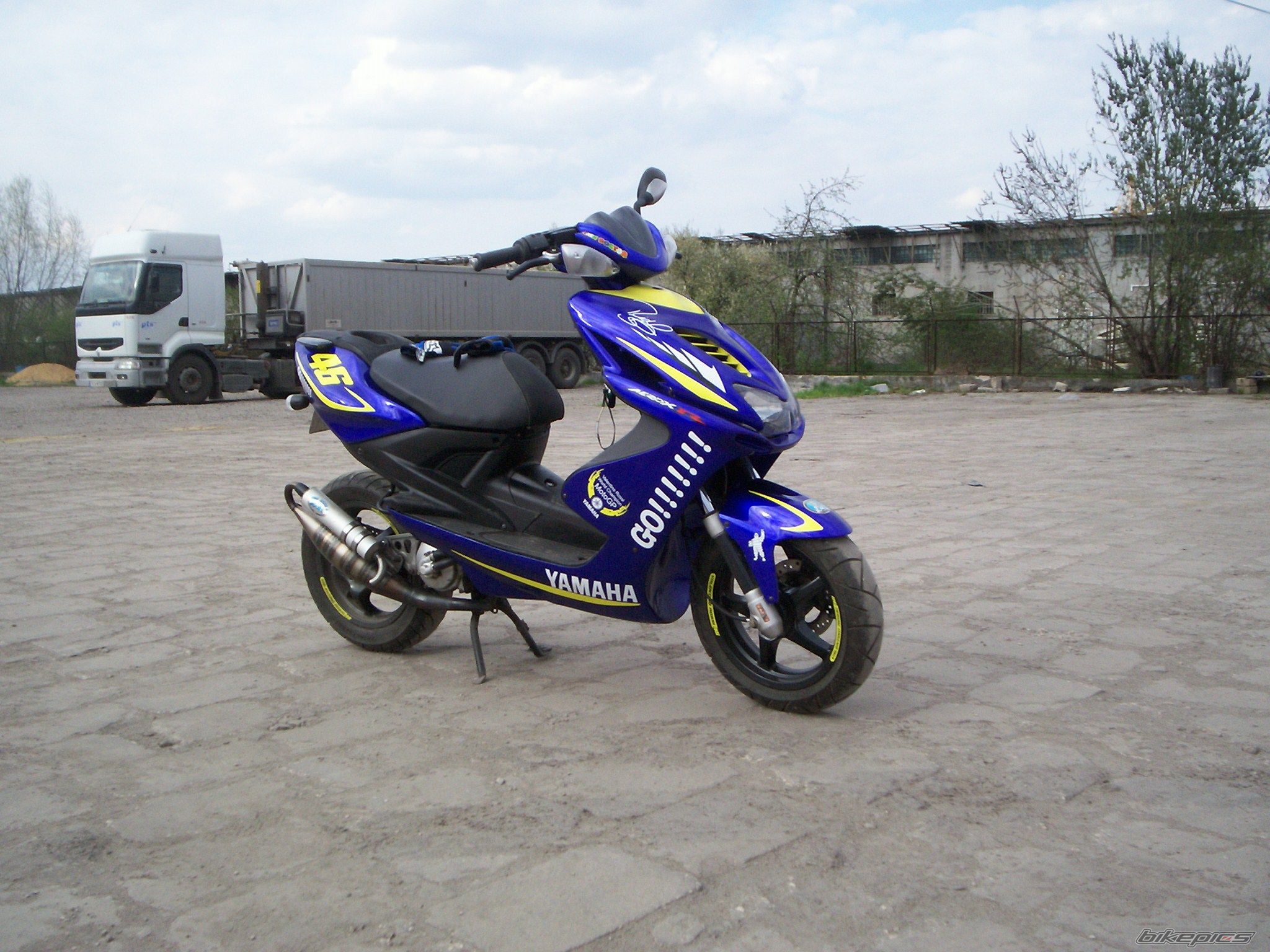 Photo 1345377