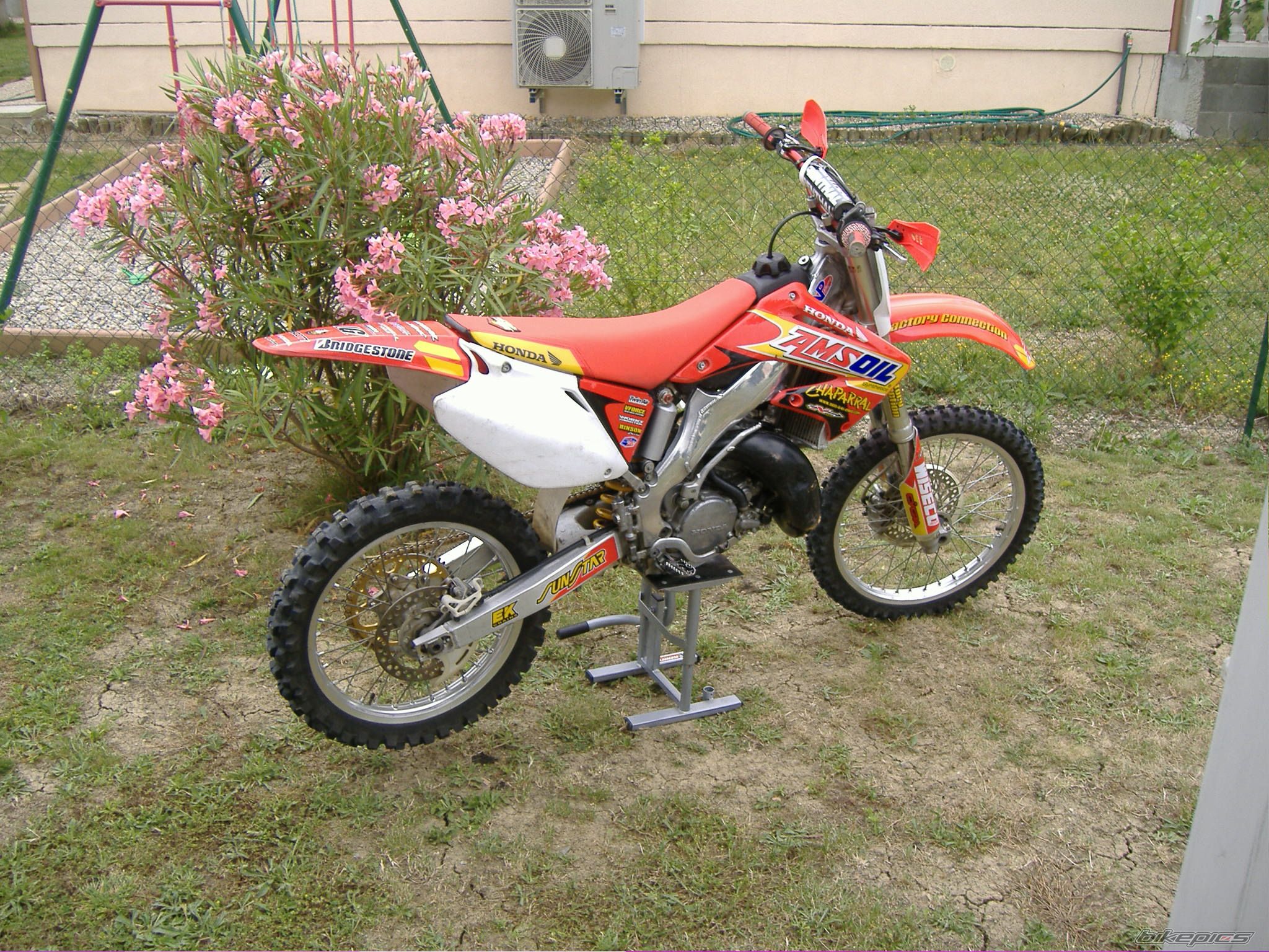 Photo 1345637