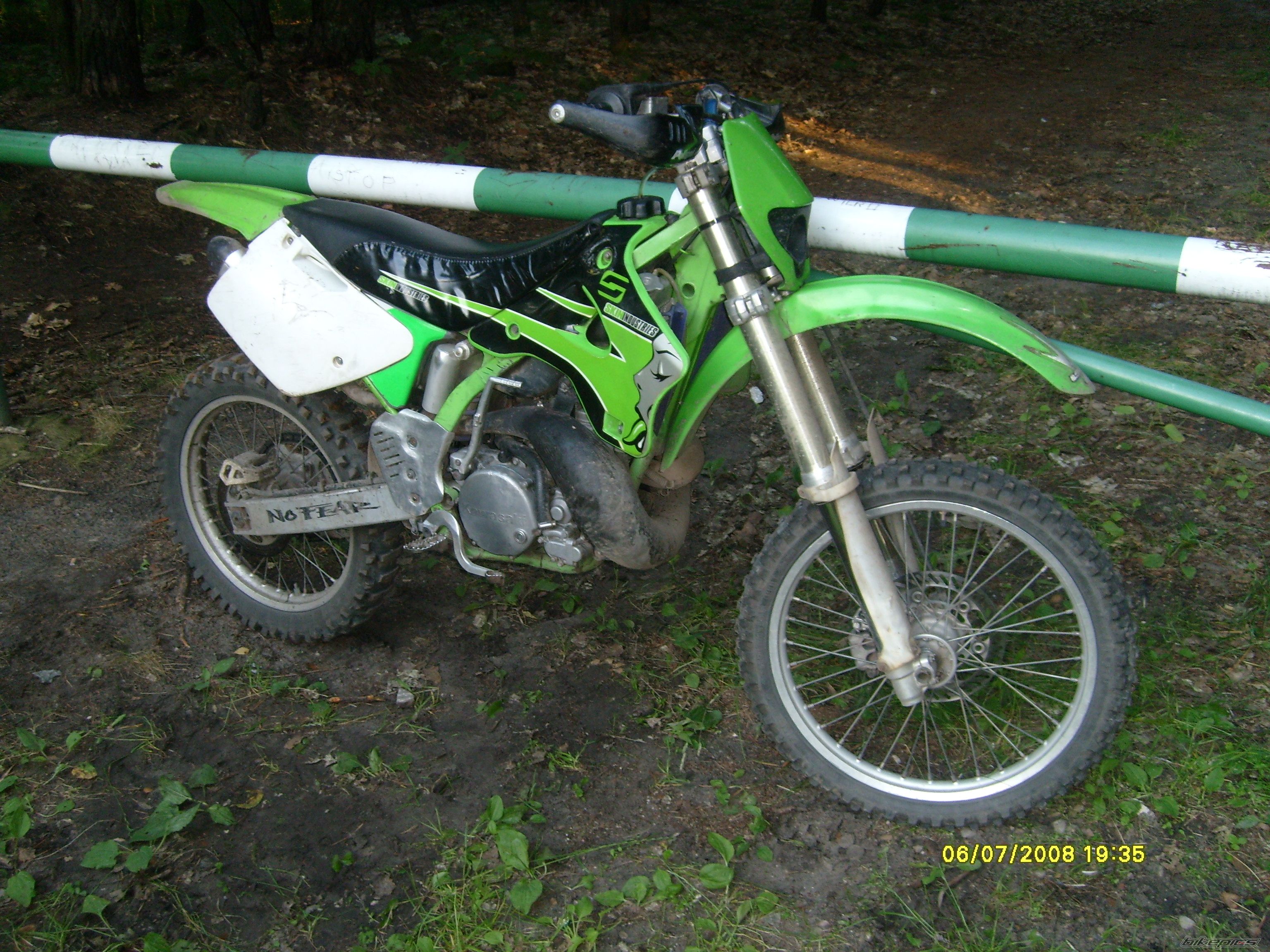 Photo 1345832