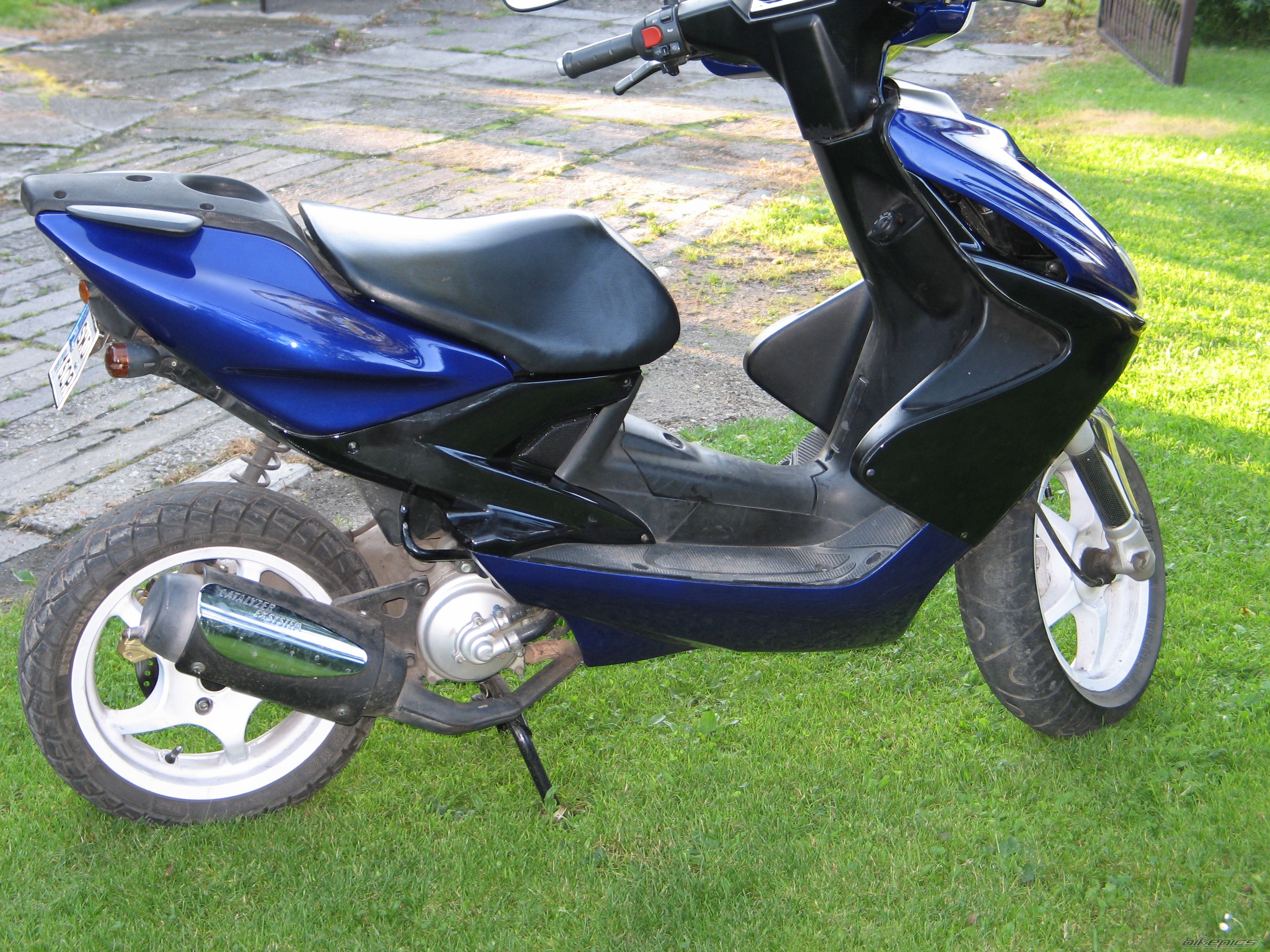 Photo 1345852