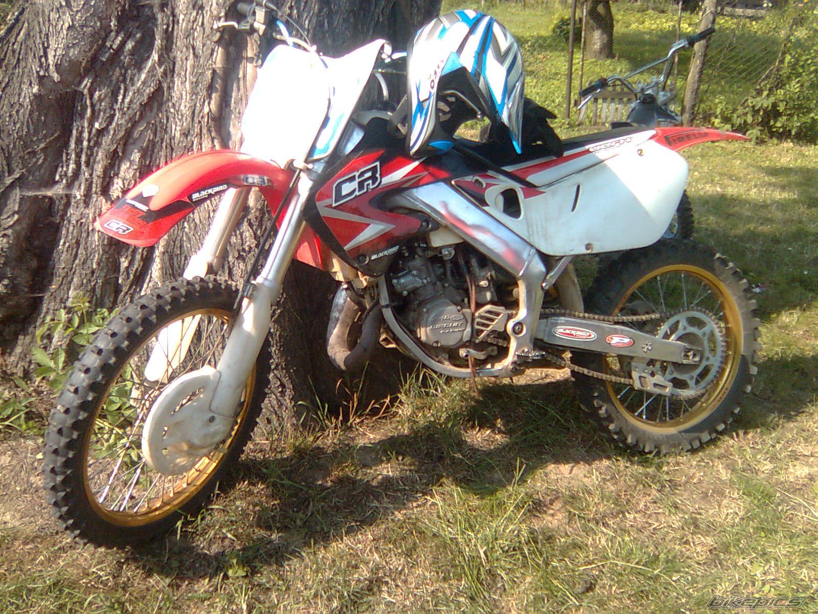 Photo 1345965