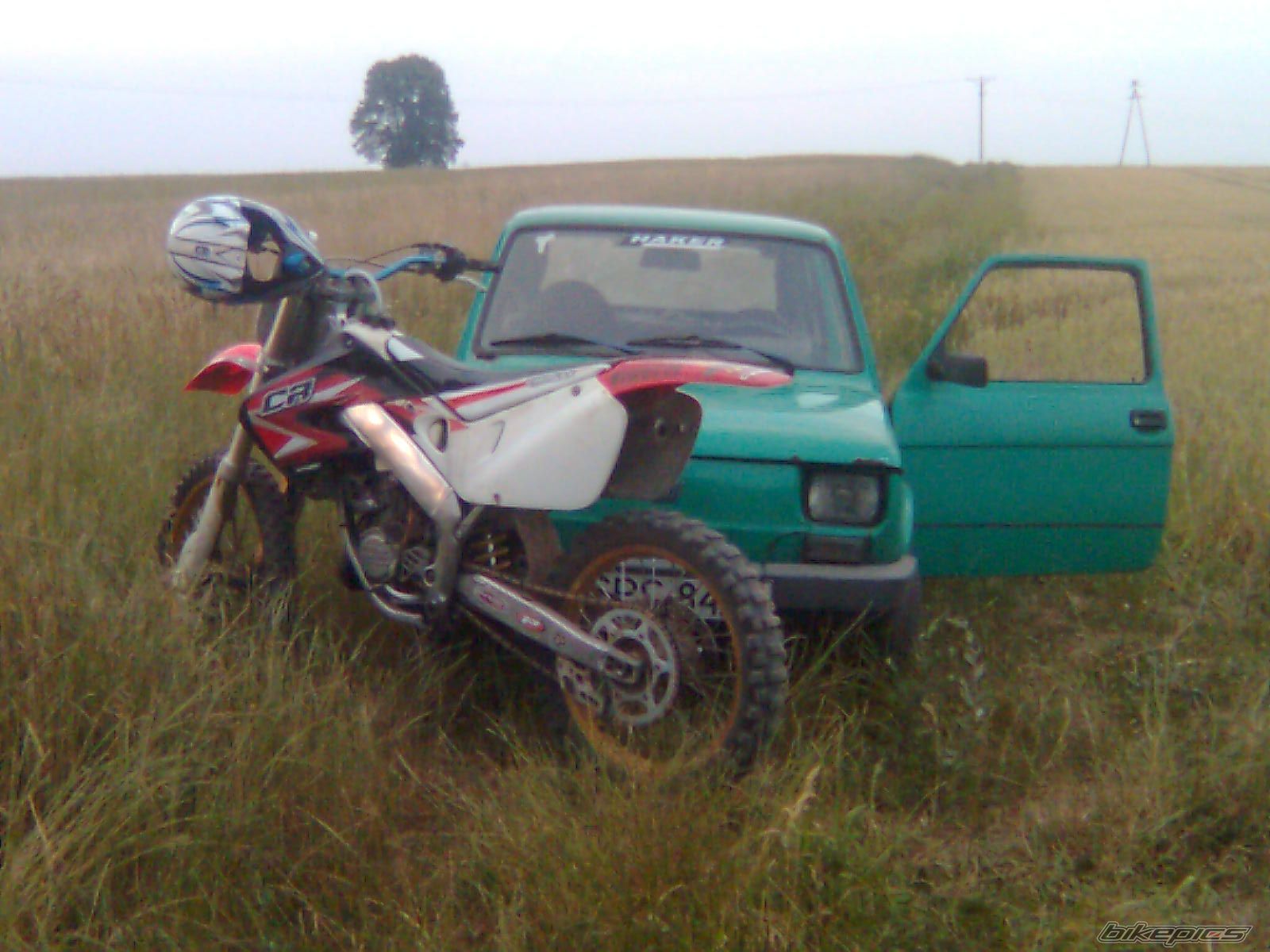 Photo 1345968