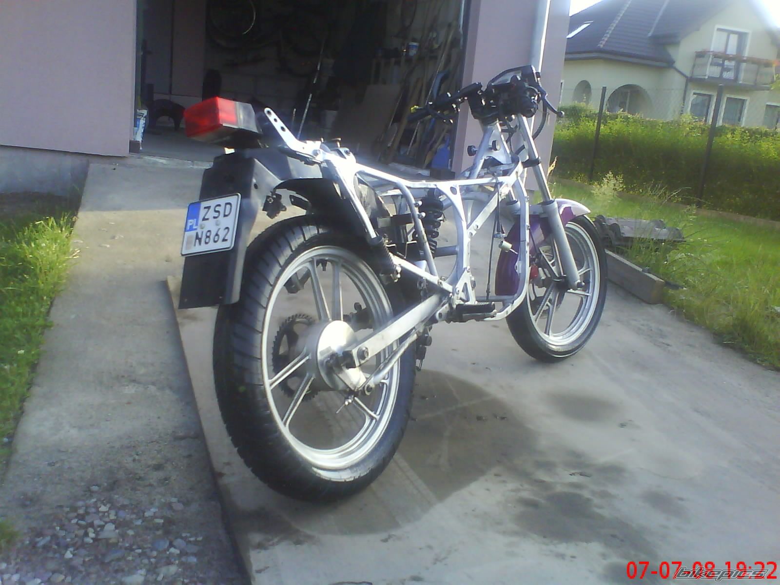 Photo 1346009